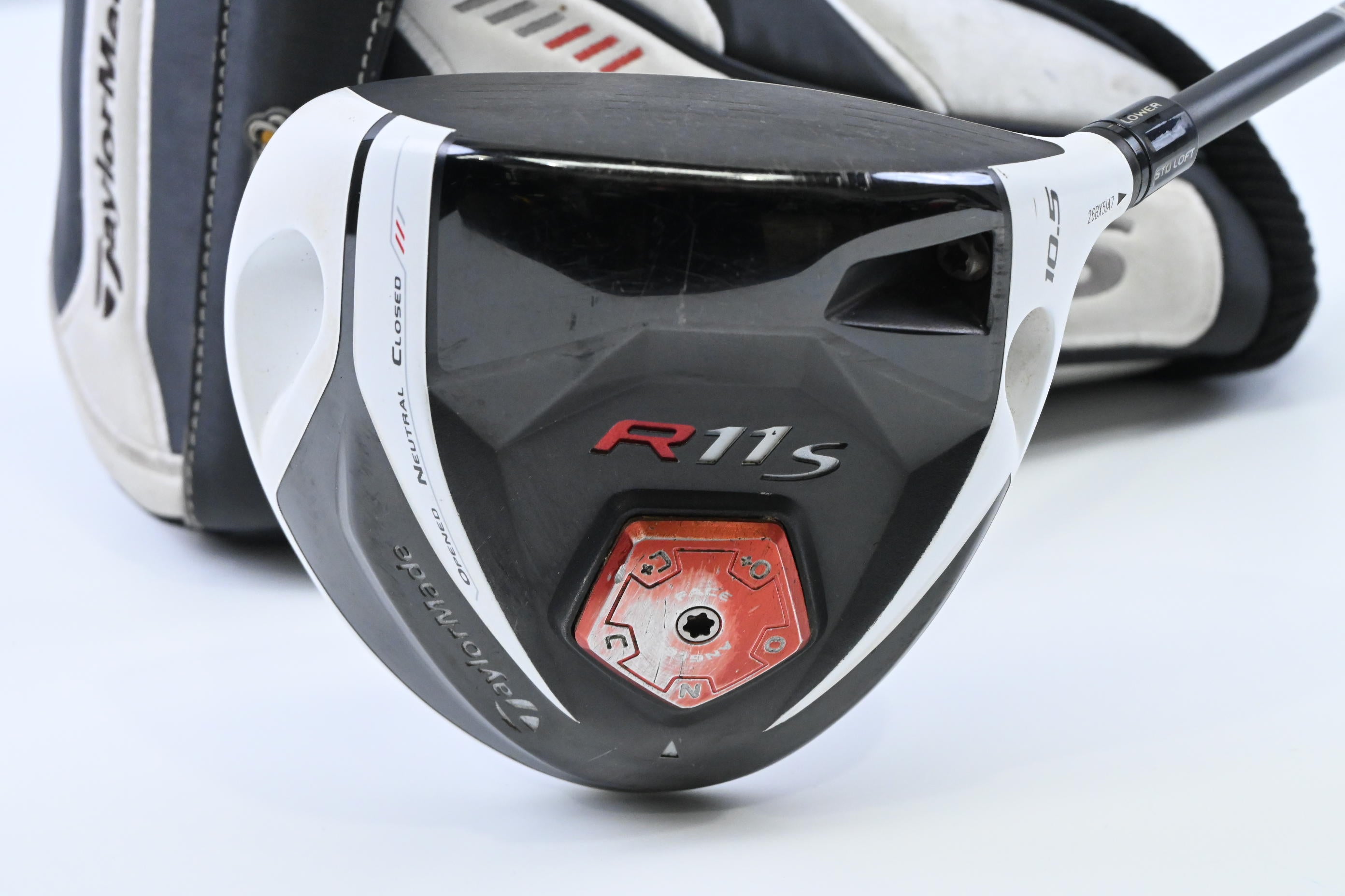 Taylormade R11S Driver / 10.5 Degree / Stiff Flex Aldila RIP Phenom 60 Shaft