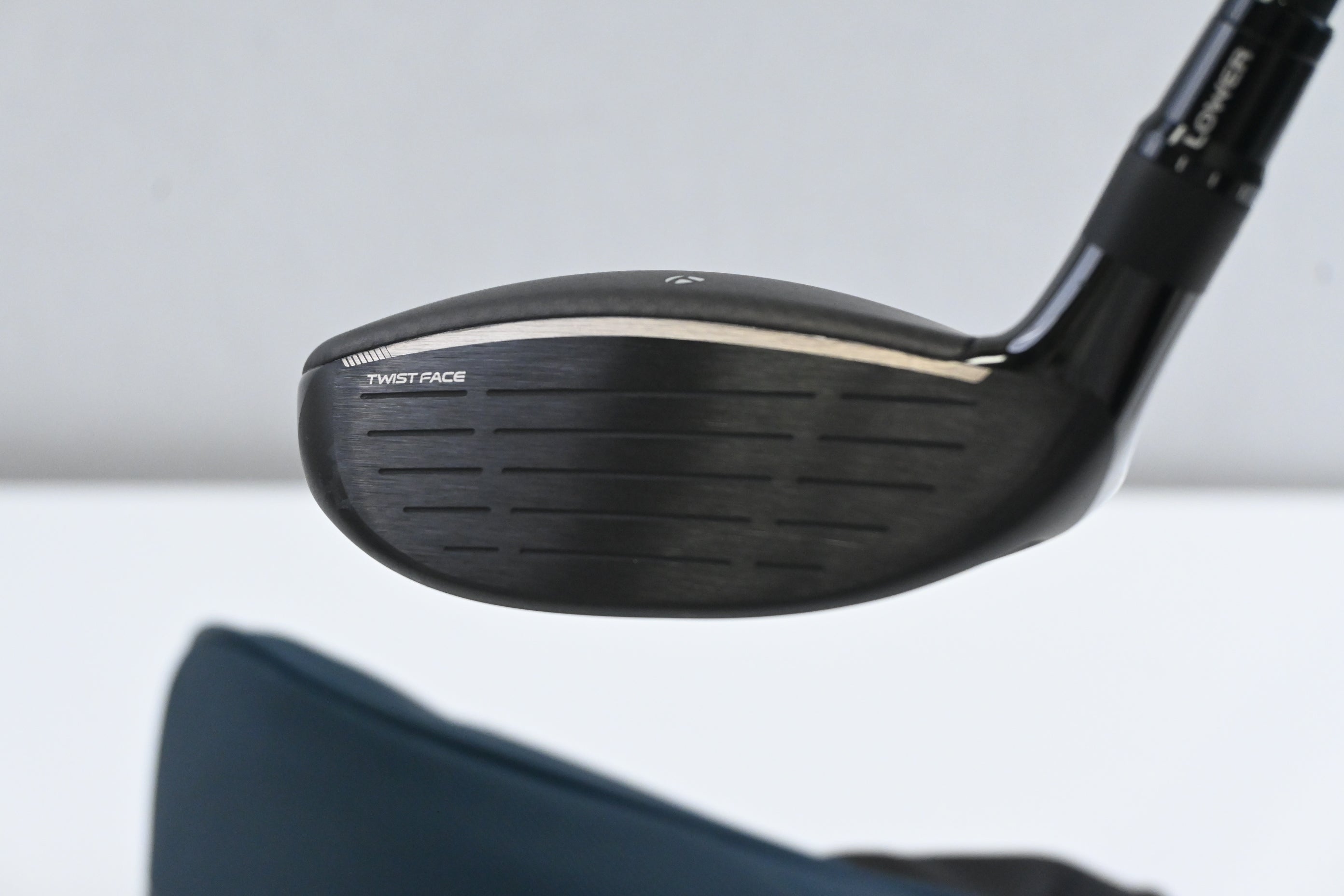 Taylormade Qi4D Max #5 Wood / 18 Degree / Stiff Flex Taylormade Reax Blue 60