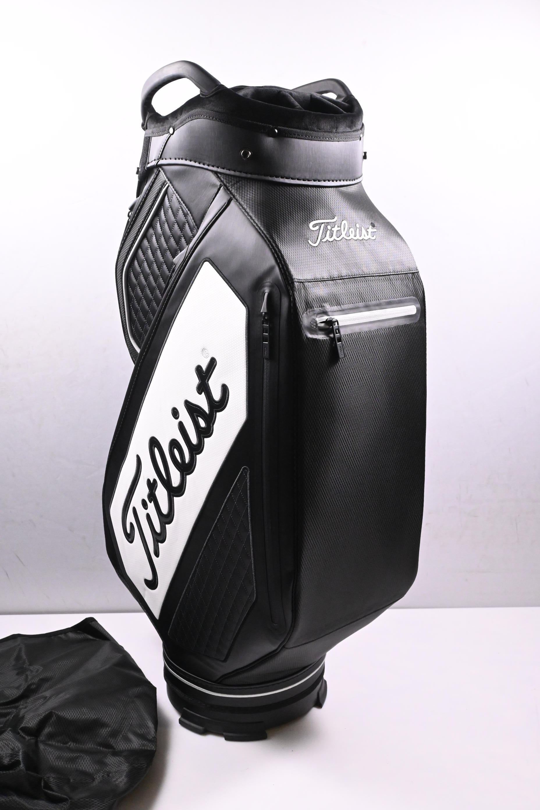 Titleist StaDry Cart Bag / 14-Way Divider / Black, White