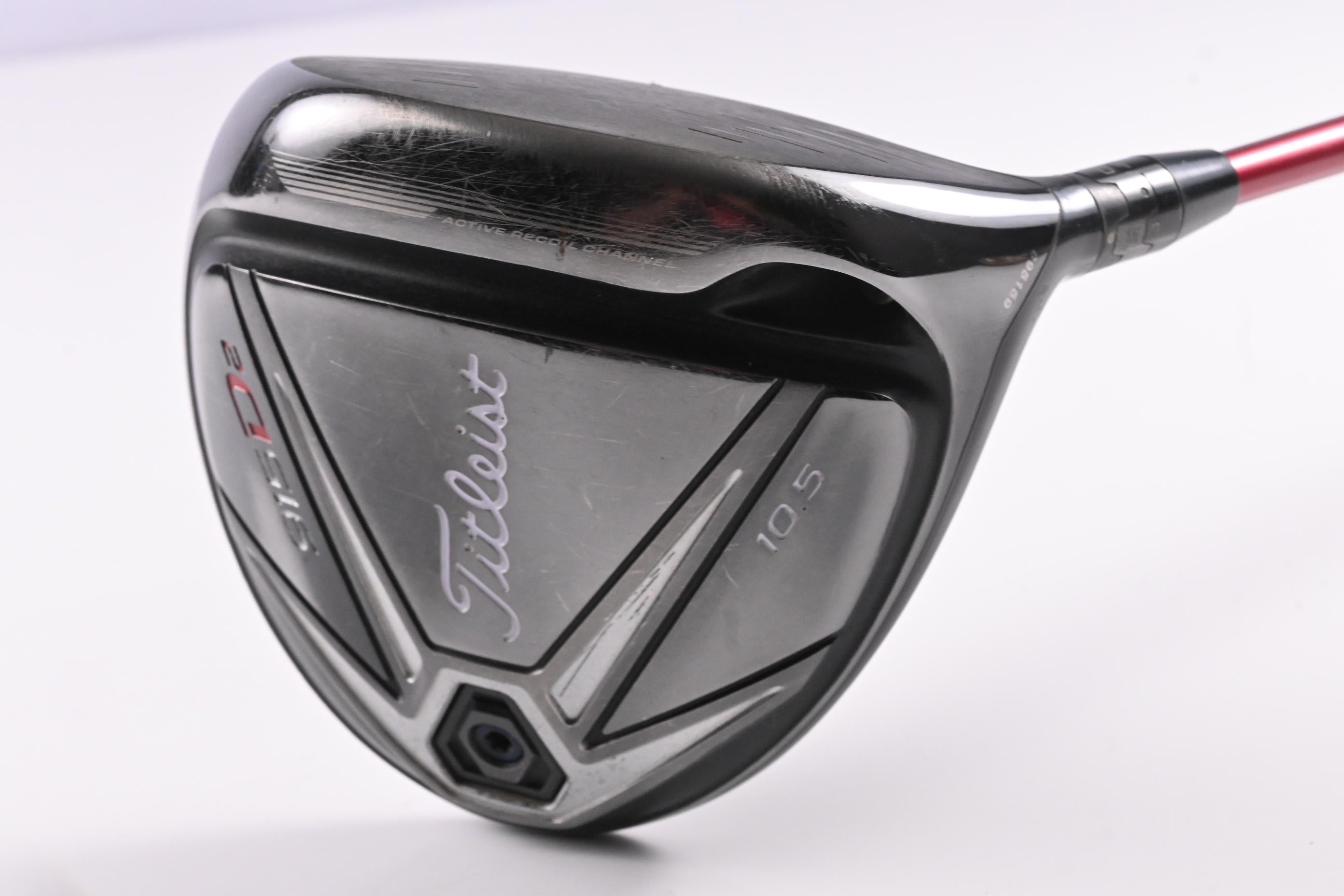 Titleist 915 D2 Driver / 10.5 Degree / Regular Flex Graphite Design G Series 50