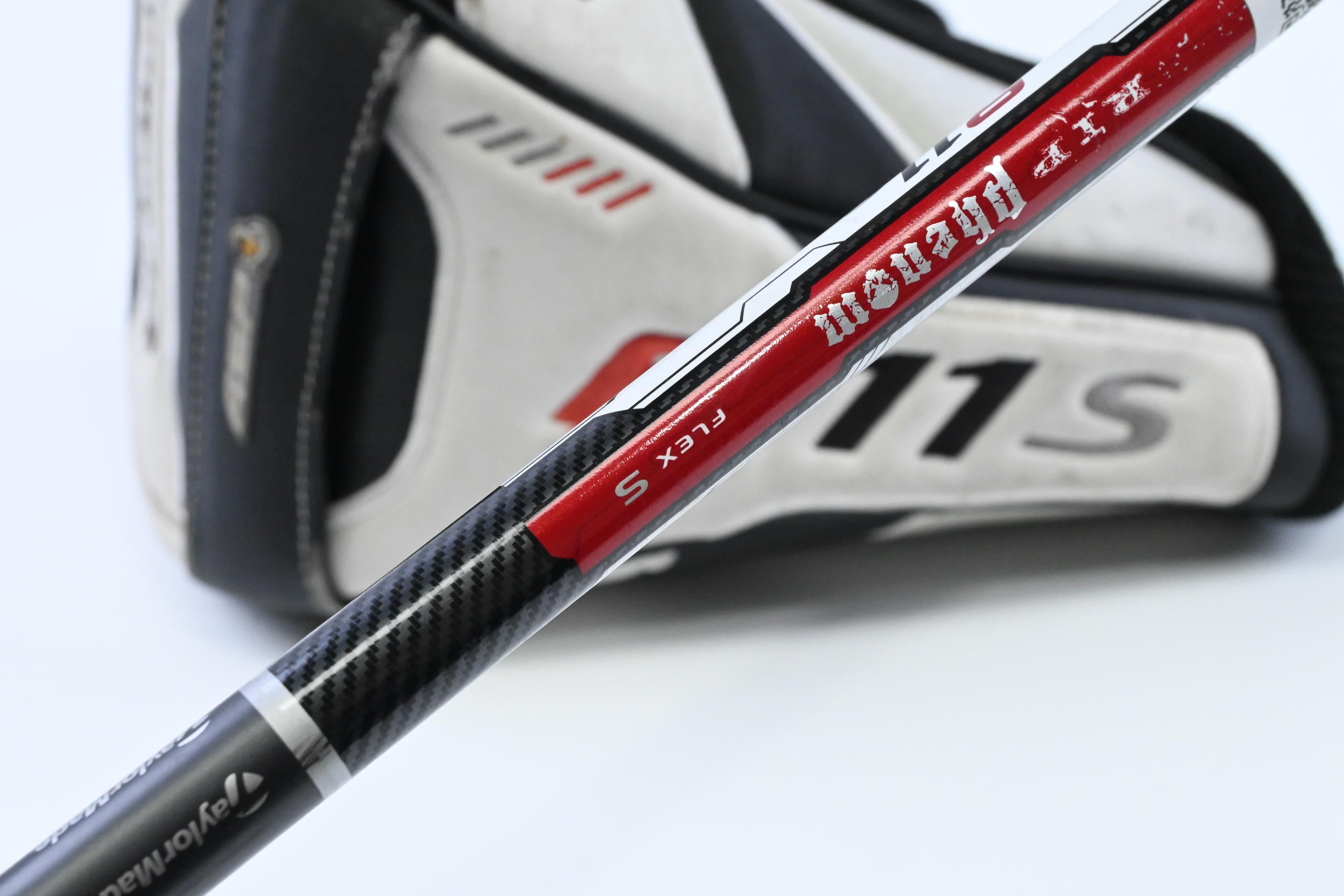 Taylormade R11S Driver / 10.5 Degree / Stiff Flex Aldila RIP Phenom 60 Shaft