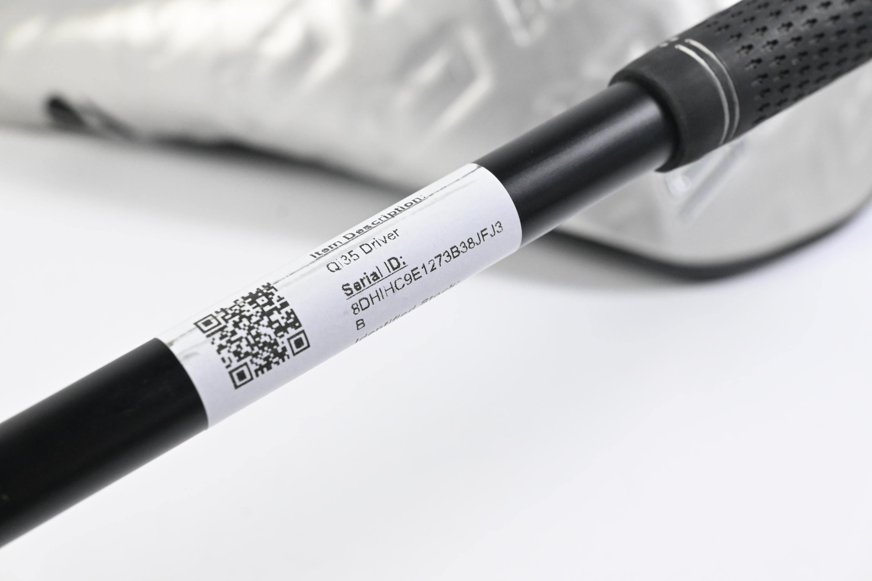 Taylormade Qi35 Driver / 9 Degree / Regular Flex Fujikura Airspeeder 50 Shaft