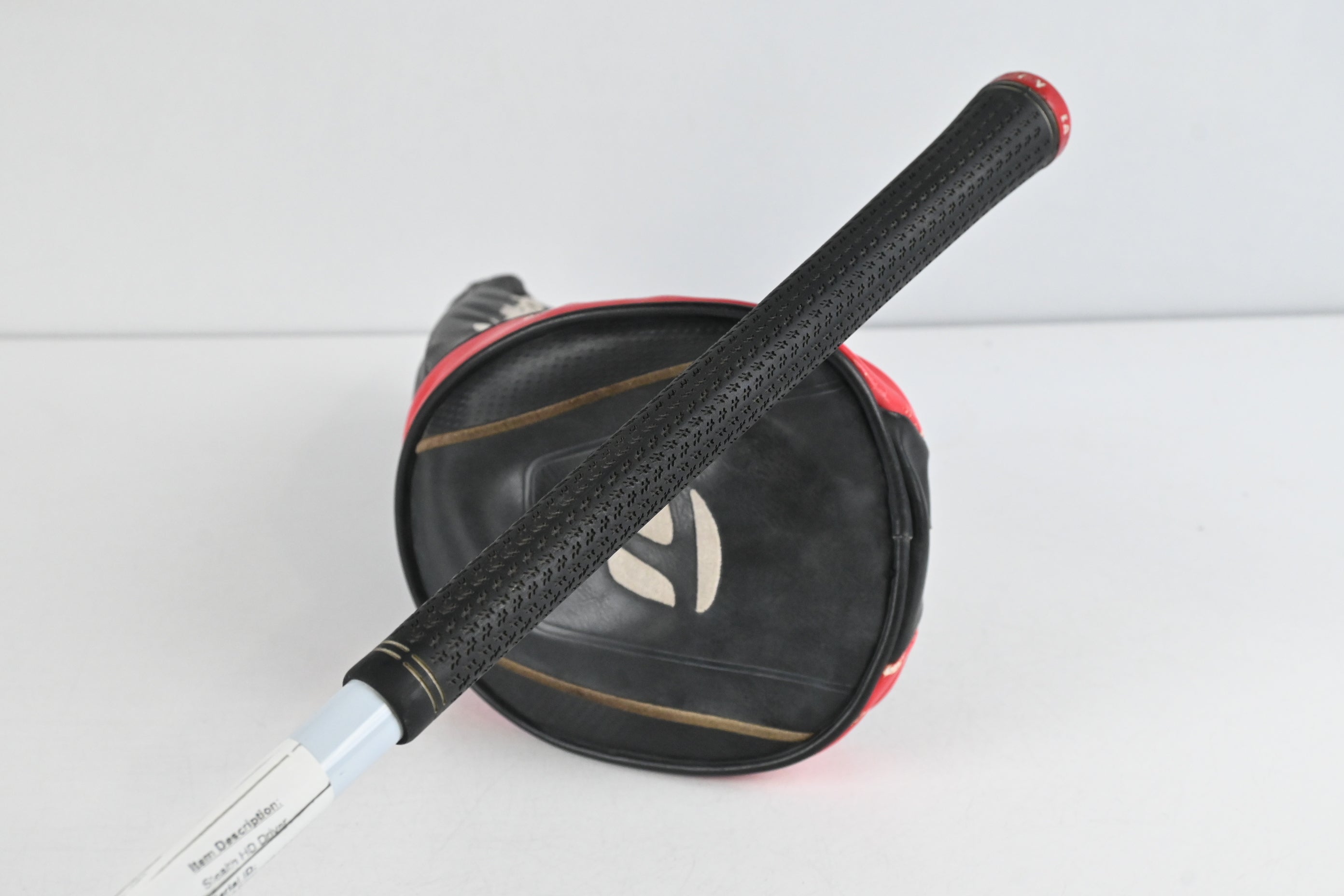 Left Hand Taylormade Stealth HD Driver / 10.5 Degree / Regular Flex Fujikura