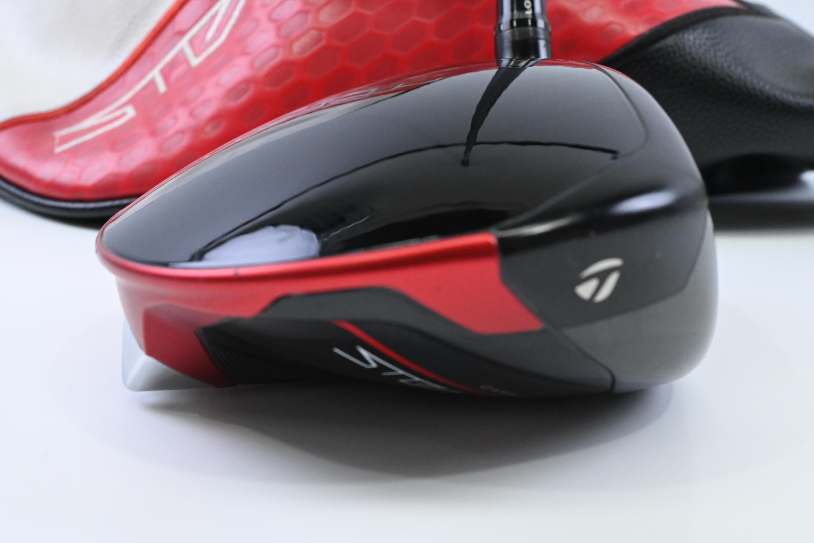 Taylormade Stealth 2 Driver / 10.5 Degree / X-Flex Kai'li Dark Waves White 60