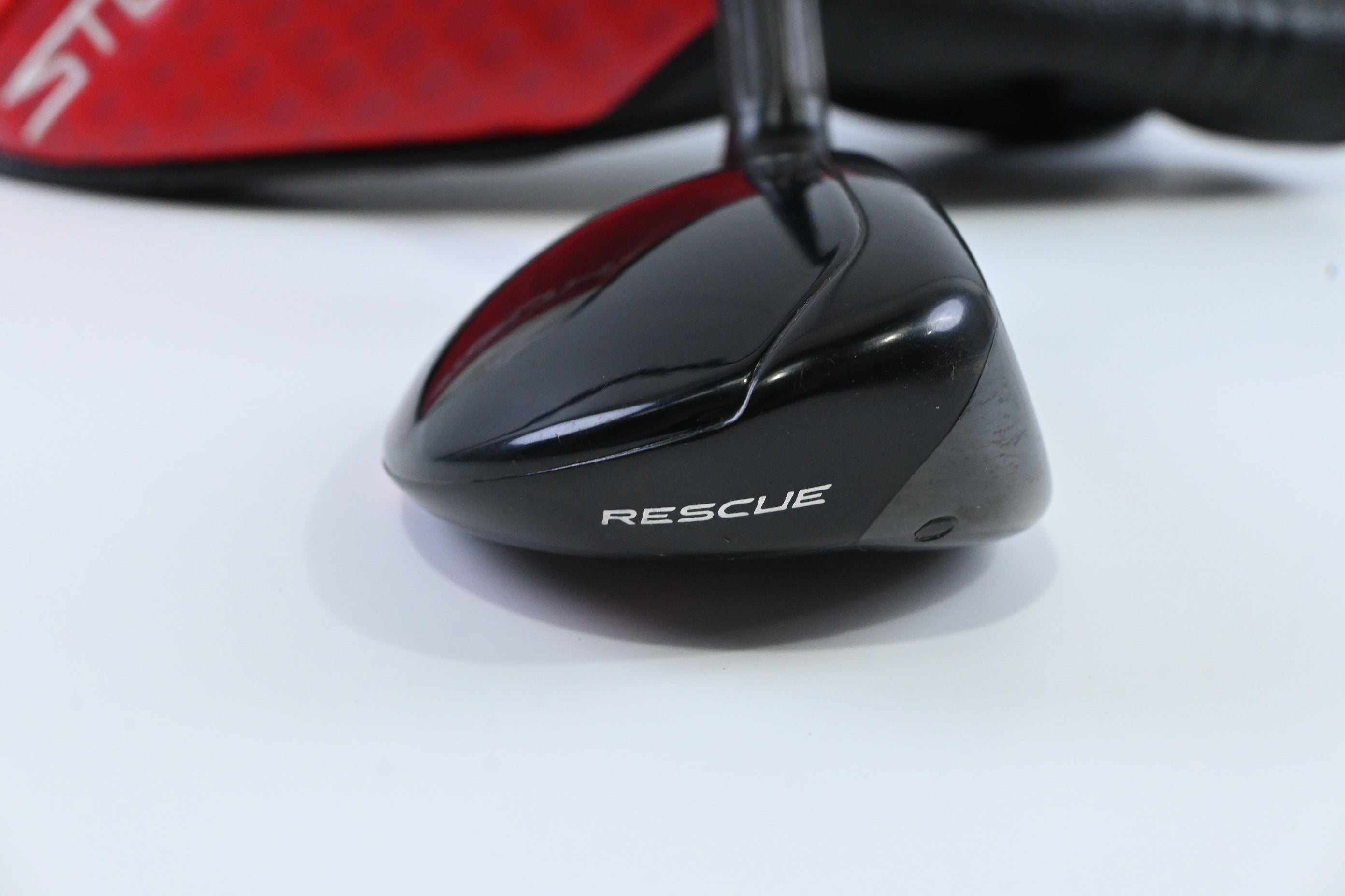 Taylormade Stealth 2 #4 Hybrid / 22 Degree / Regular Flex Fujikura Ventus TR Red