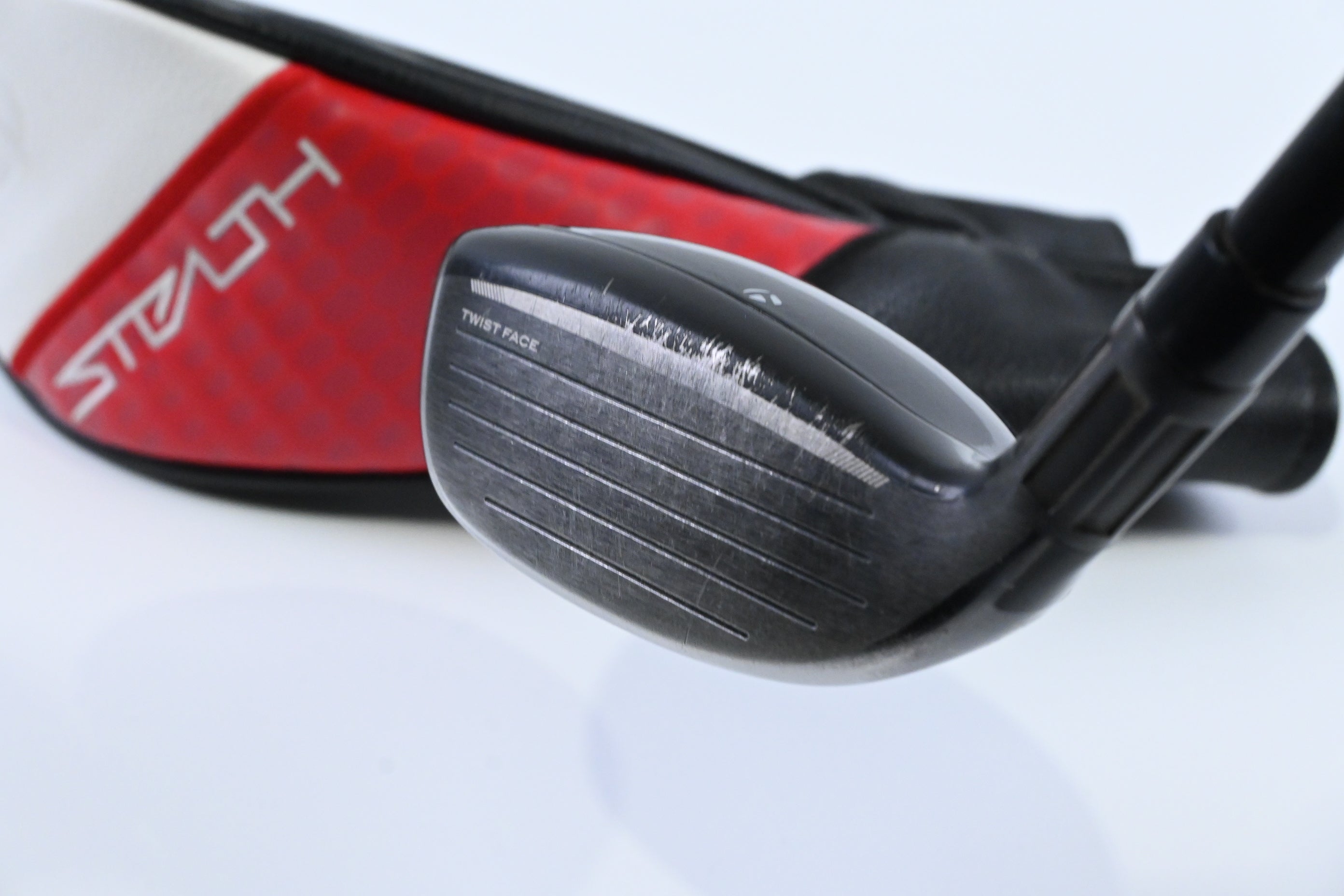 Taylormade Stealth 2 #4 Hybrid / 22 Degree / Regular Flex Fujikura Ventus TR Red