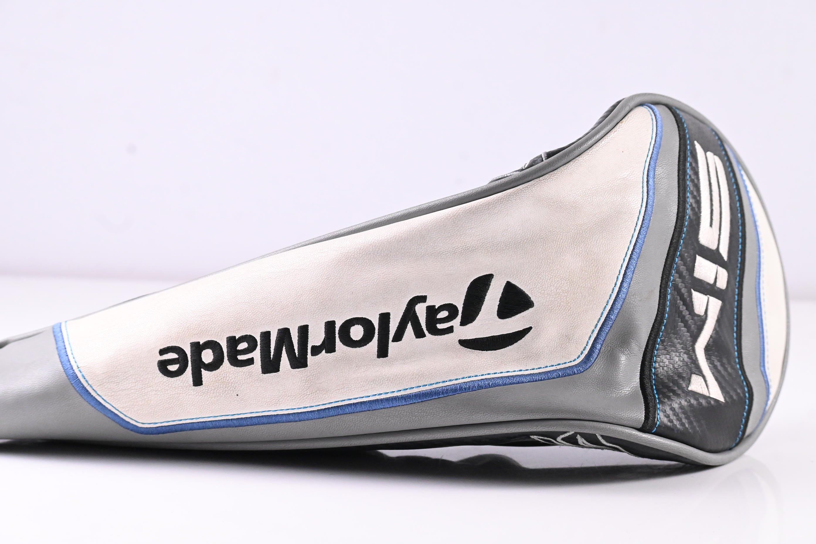 Left Hand Taylormade SIM Max Driver / 9 Degree / Stiff Flex Ventus Blue 6 Shaft