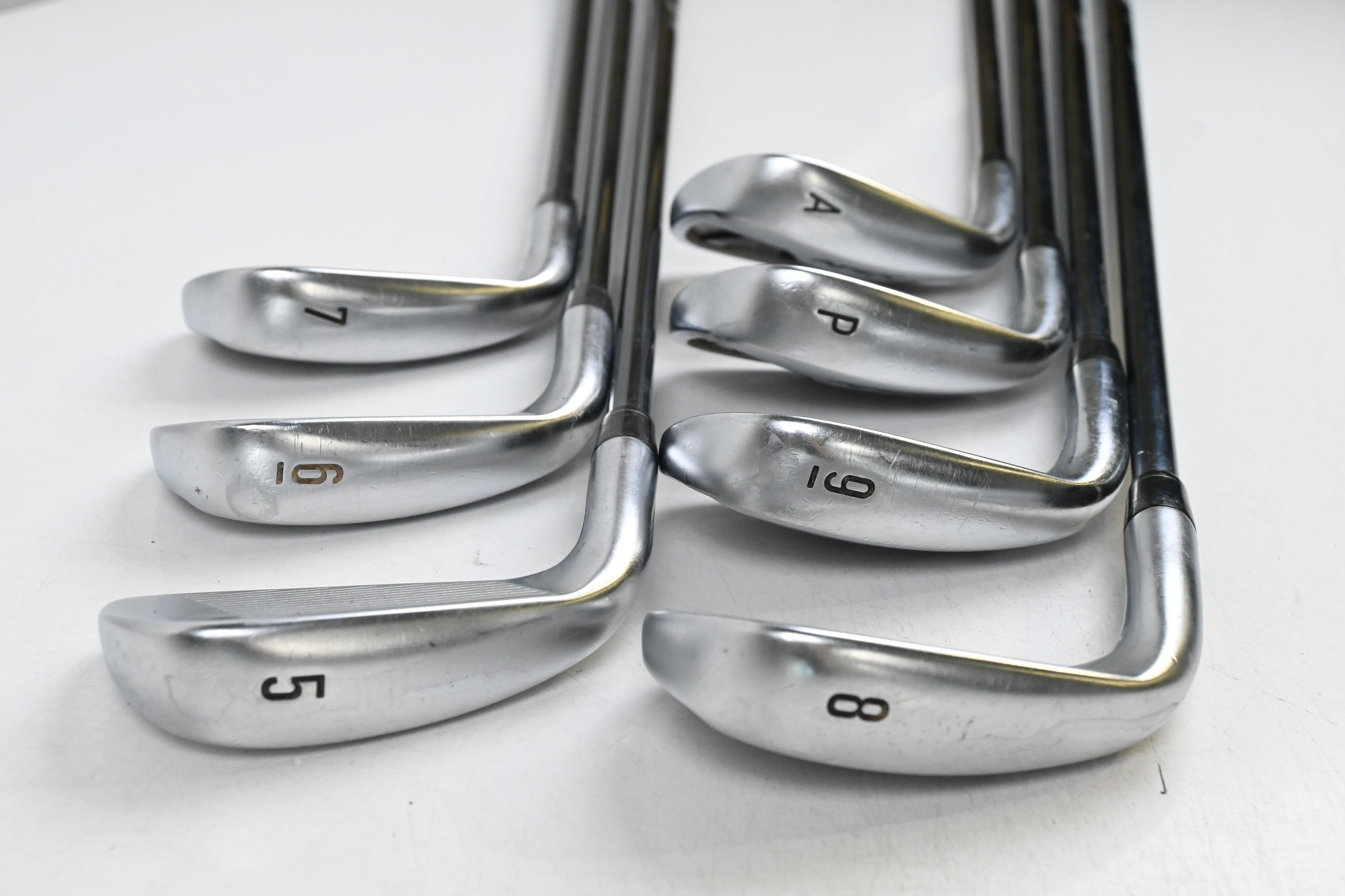 Callaway Apex 21 Irons / 5-PW+GW / Regular Flex UST Mamiya Recoil Dart 75 Shafts