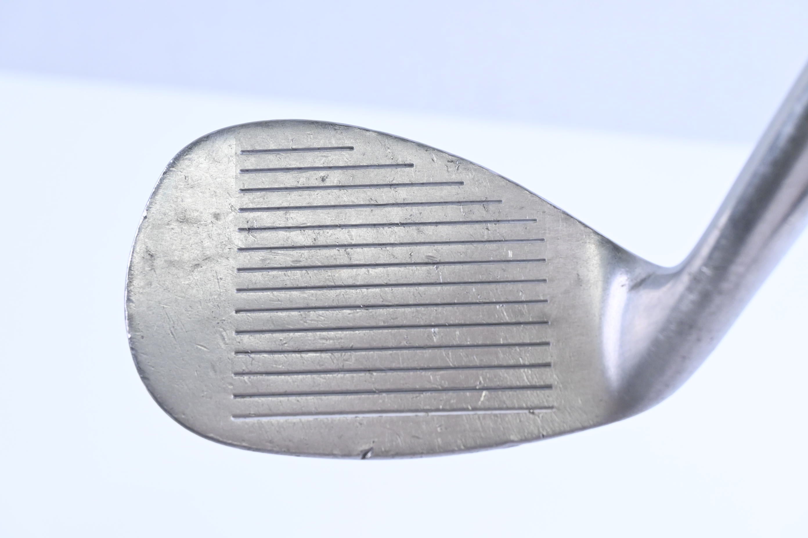 Wilson Deep Red Gap Wedge / 52 Degree / Wedge Flex True Temper Deep Red Shaft
