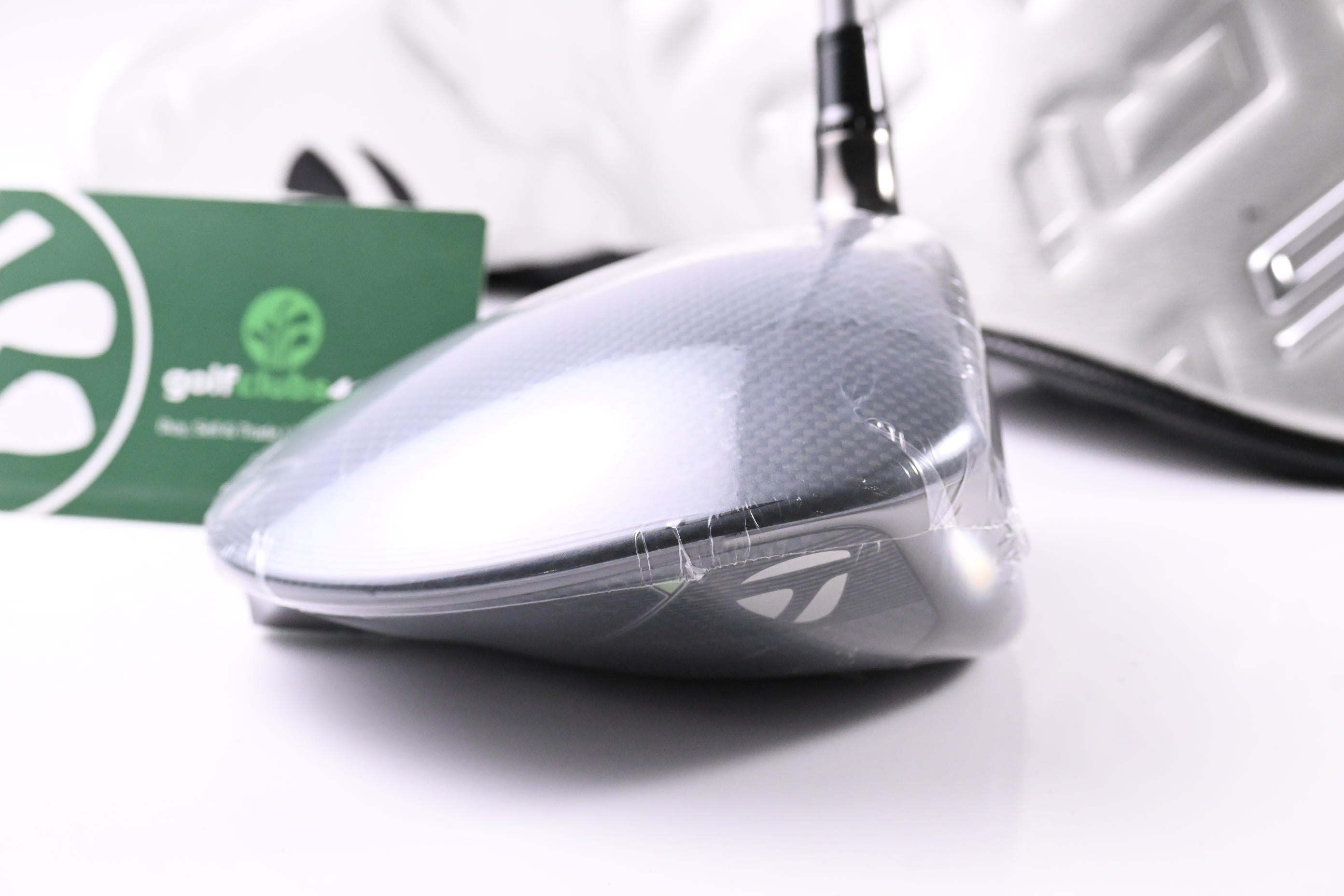 Taylormade Qi35 Driver / 9 Degree / Regular Flex Fujikura Airspeeder 50 Shaft