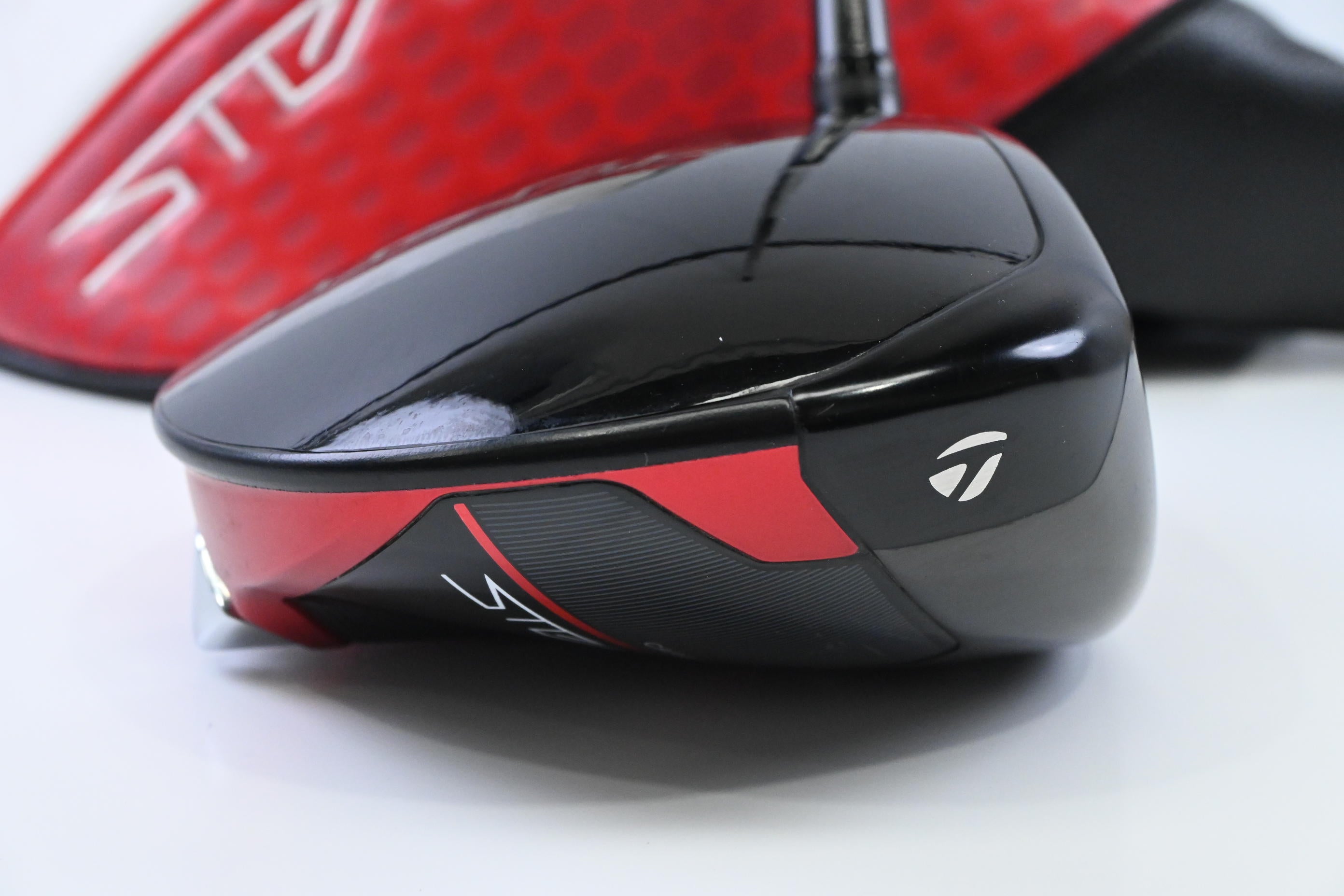 Taylormade Stealth 2 Plus Driver / 9 Degree / Stiff Flex HZRDUS Gen4 Black 60