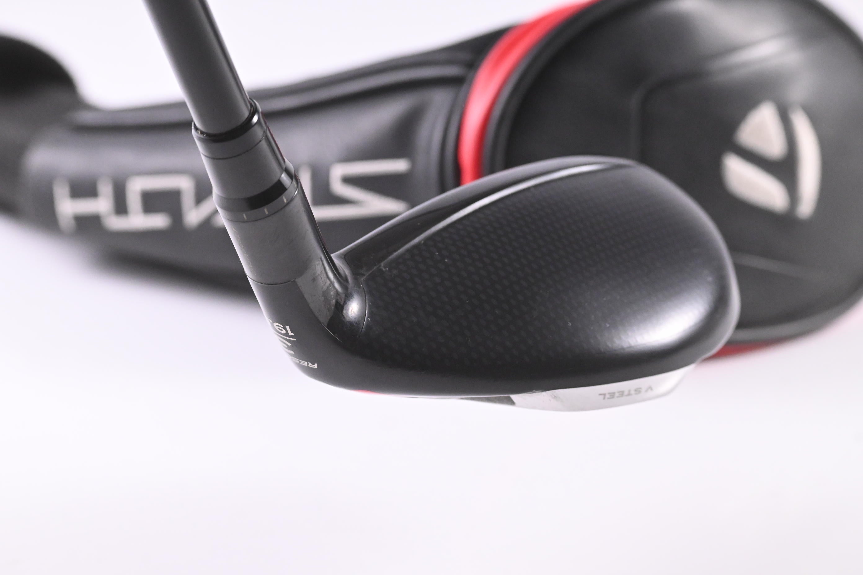 Taylormade Stealth Plus #3 Hybrid / 19.5 Degree / Stiff Flex HZRDUS Smoke RDX