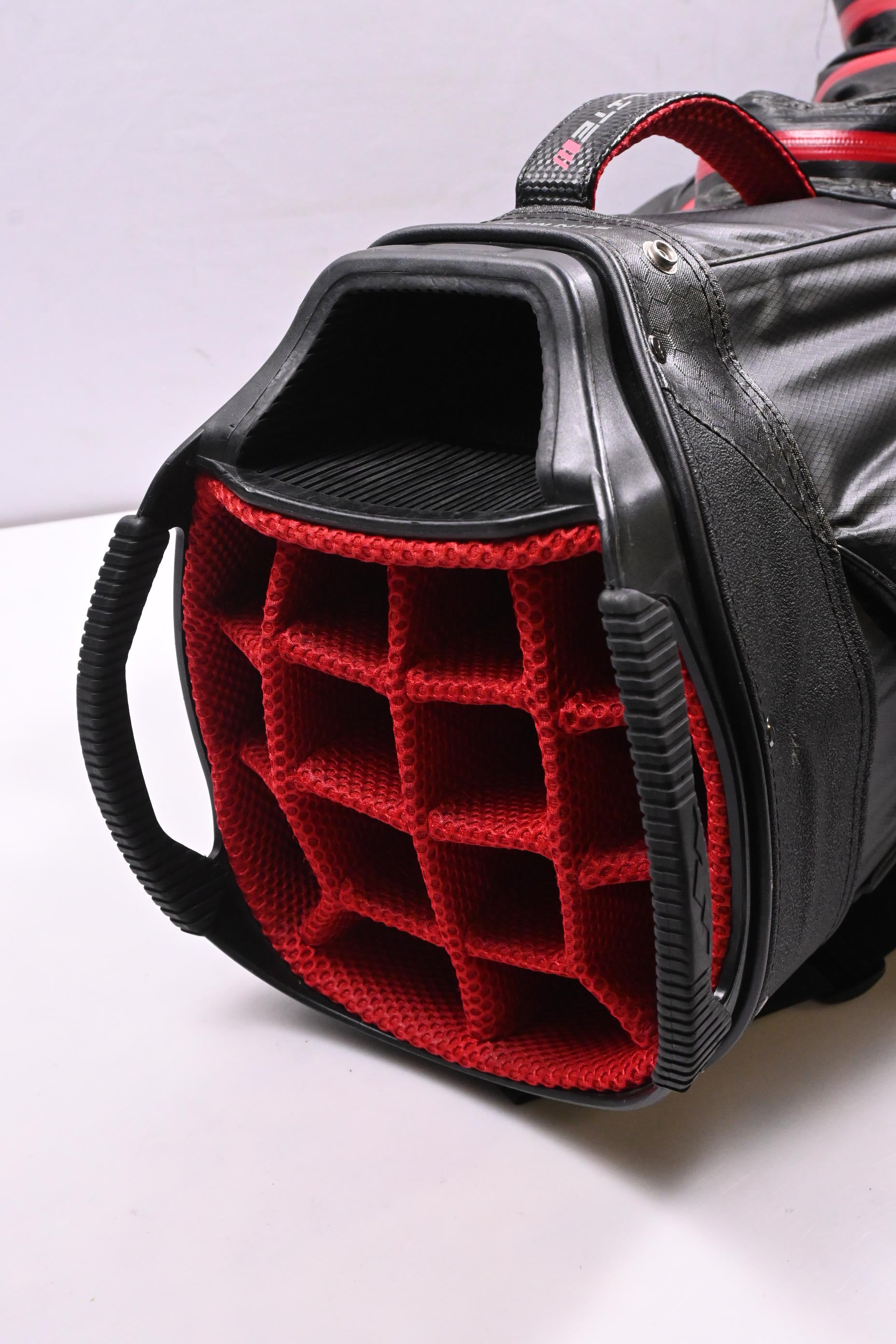 Sun Mountain H2NO Lite Cart Bag / 14-Way Divider / Black