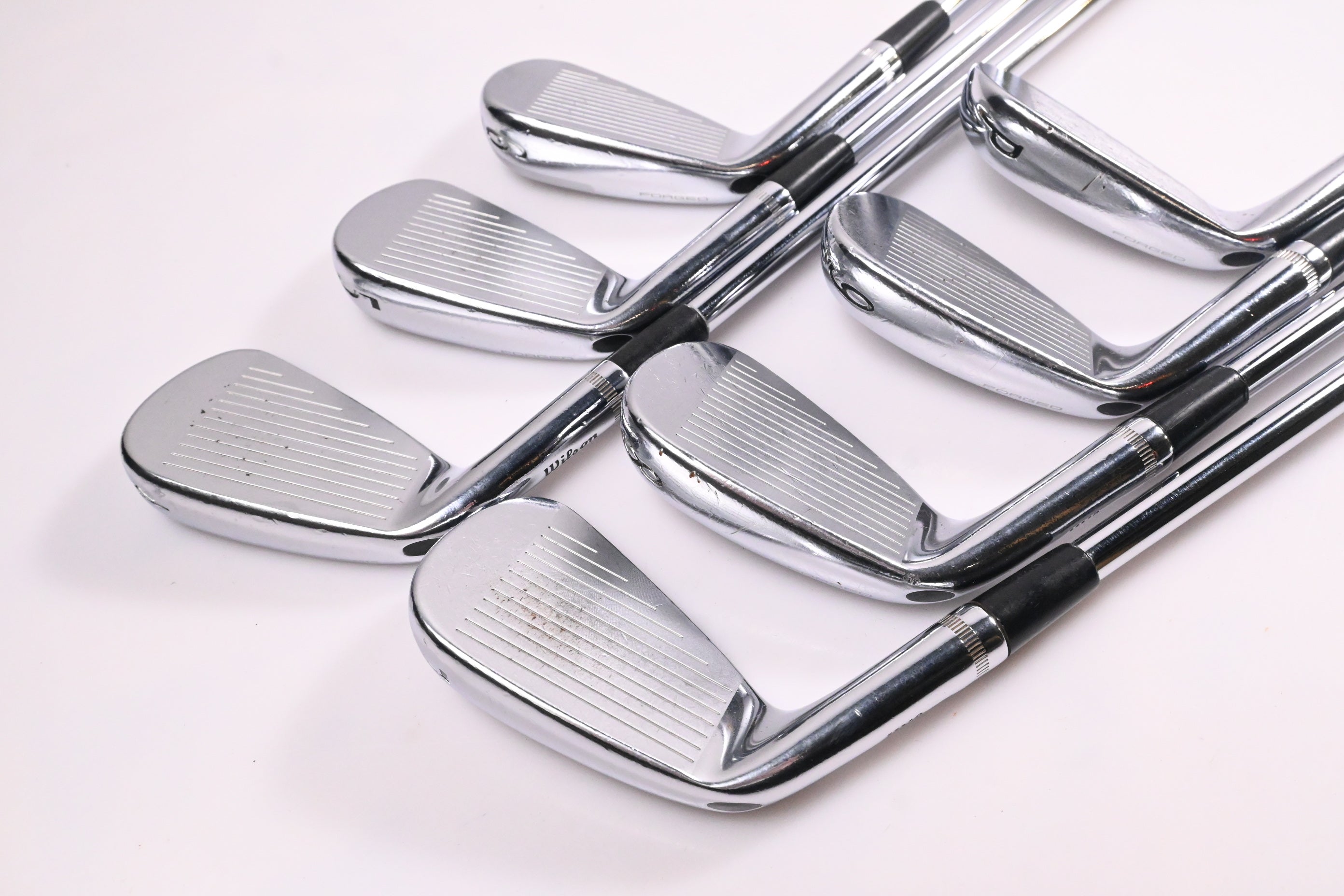 Wilson Staff Model CB 2019 Irons / 4-PW / Regular Flex Dynamic Gold R300 Shafts