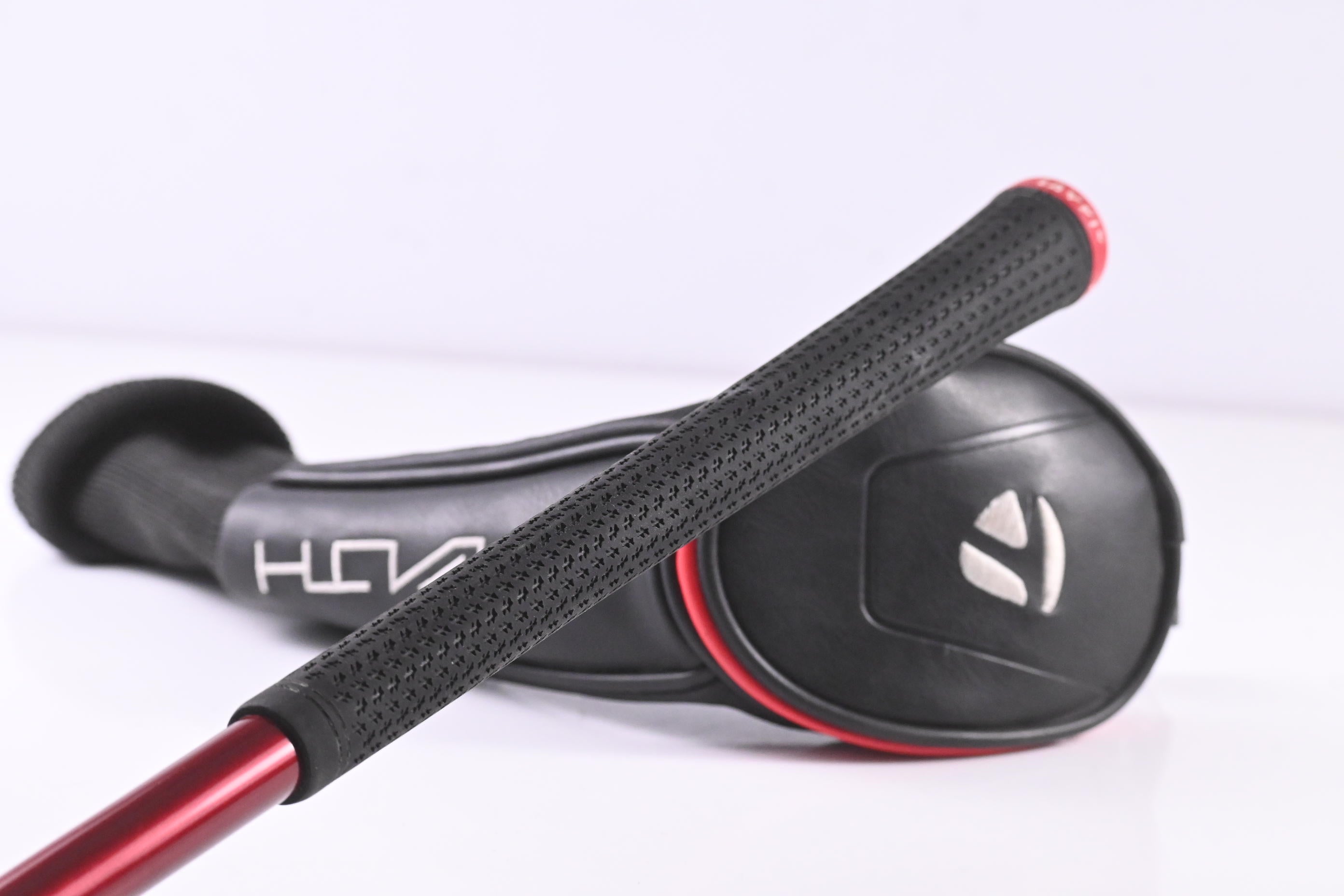 Taylormade Stealth Plus #3 Hybrid / 19.5 Degree / Stiff Flex HZRDUS Smoke RDX