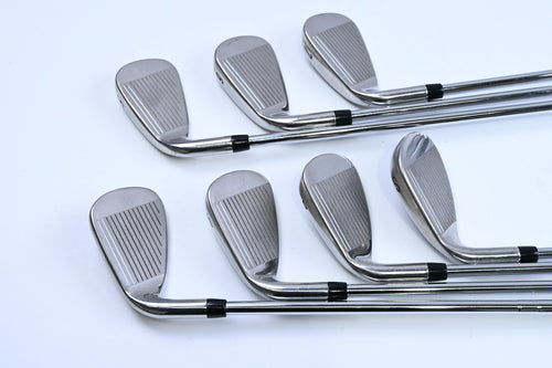 Callaway Warbird Irons / 5-PW+SW / Uniflex Callaway Warbird Shafts