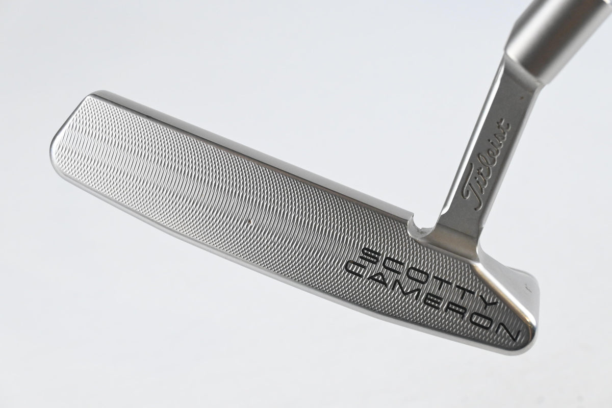 Scotty Cameron Special Select Squareback 2 Putter / 33 Inch
