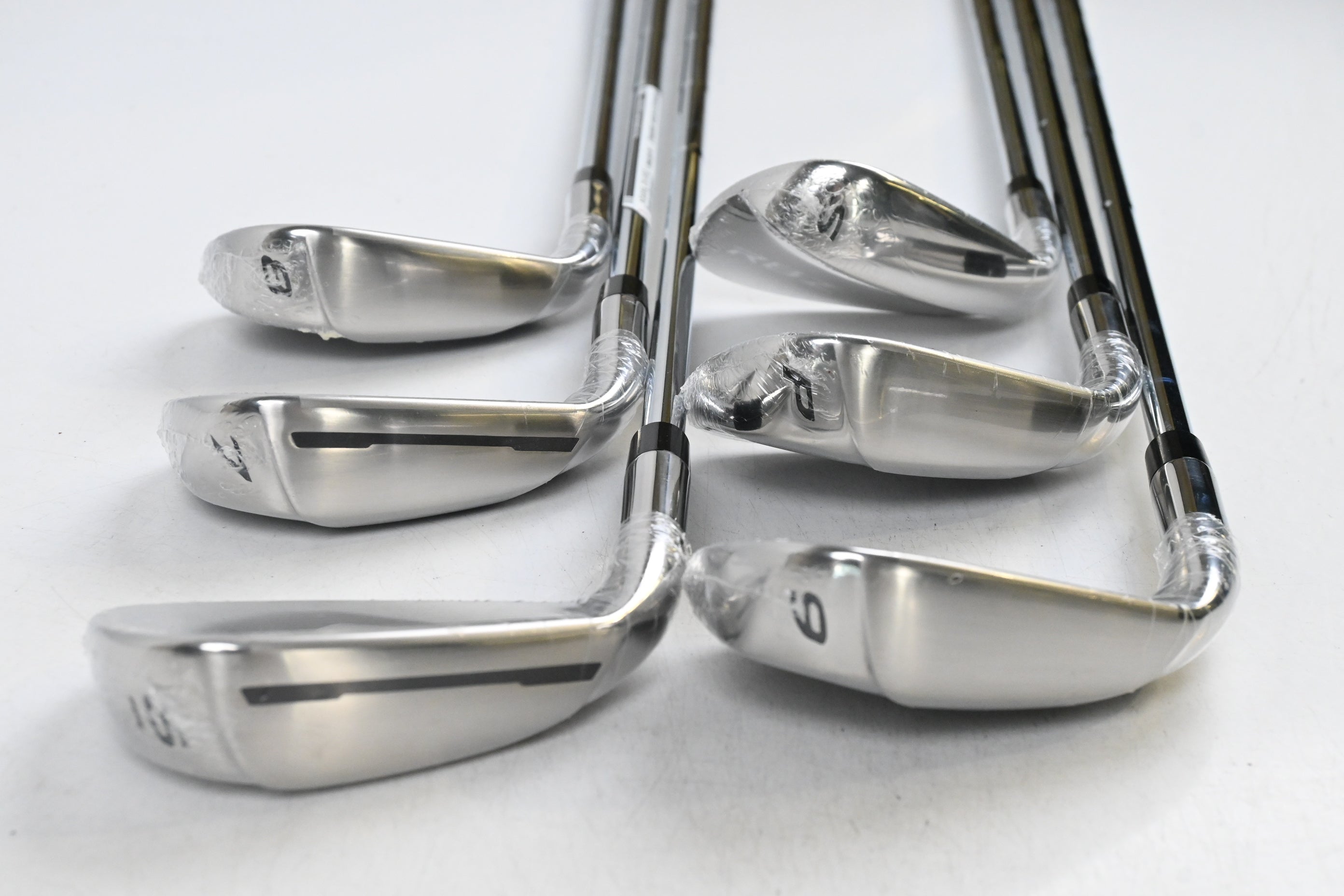 Taylormade RBZ Irons / 6-PW+SW / Regular Flex Taylormade RBZ Shafts