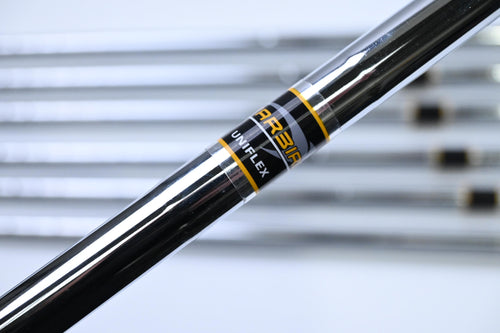Callaway Warbird Irons / 5-PW+SW / Uniflex Callaway Warbird Shafts