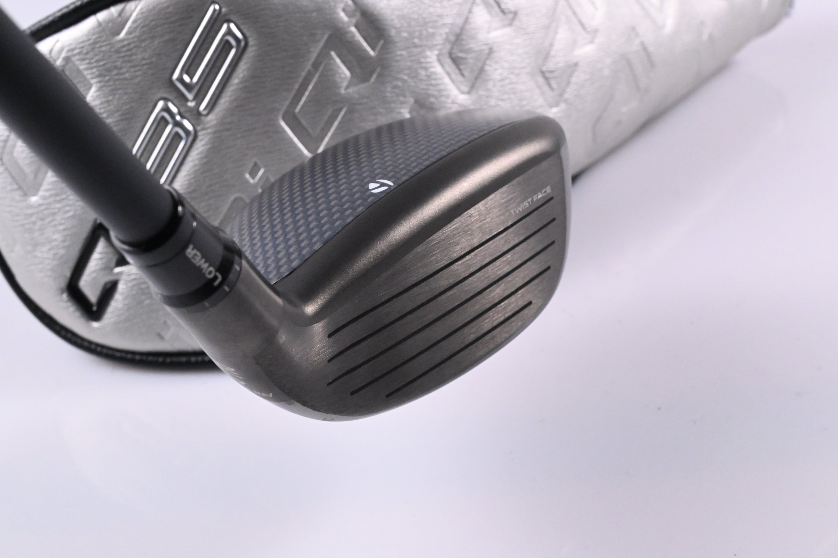 Left Hand Taylormade Qi35 #4 Hybrid / 22 Degree / Regular Flex Ventus Blue 6