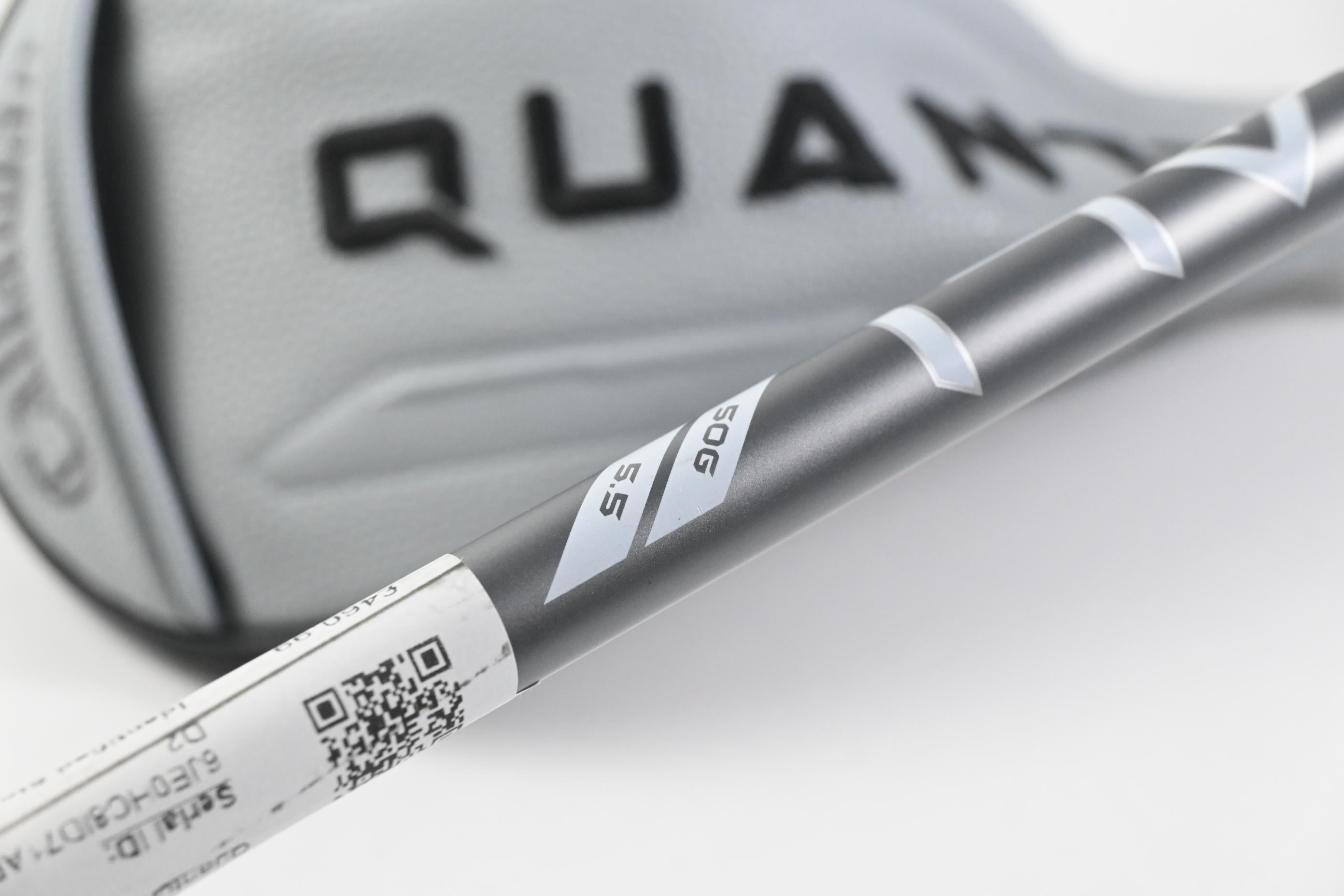 Callaway Quantum Max Driver / 10.5 Degree / Regular Flex Denali Frost Silver 50