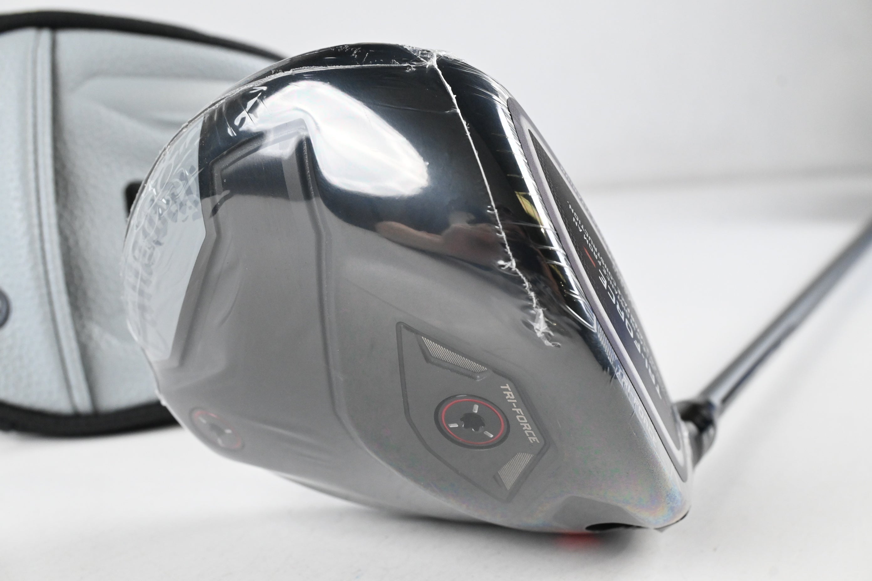 Callaway Quantum Max Driver / 9 Degree / Regular Flex Denali Frost Silver 50
