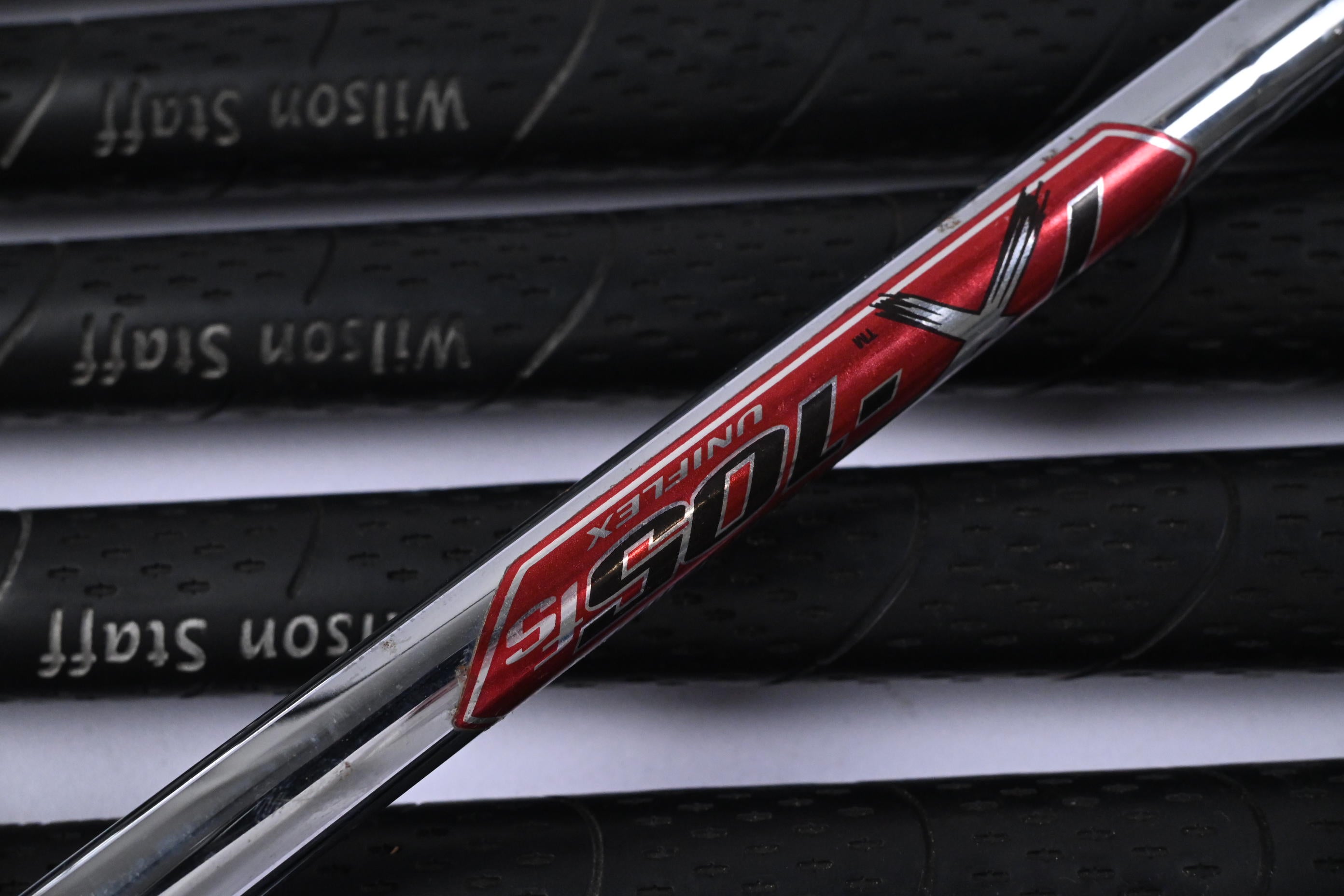 Wilson Di7 Irons / 4-PW / Uniflex True Temper TX-105 Shafts