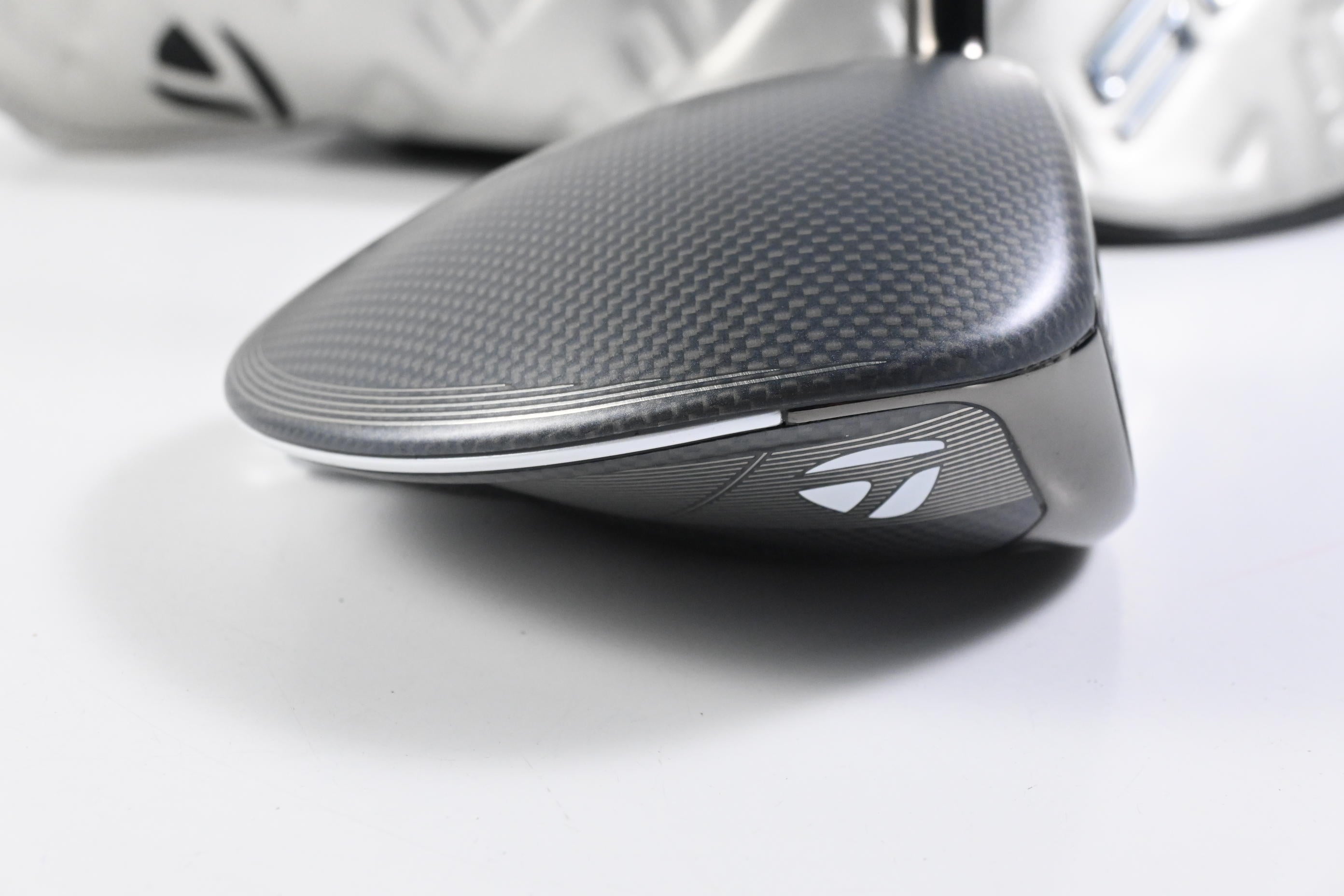 Taylormade Qi35 Max Lite Driver / 12 Degree / Regular Flex Vanquish 5 Shaft