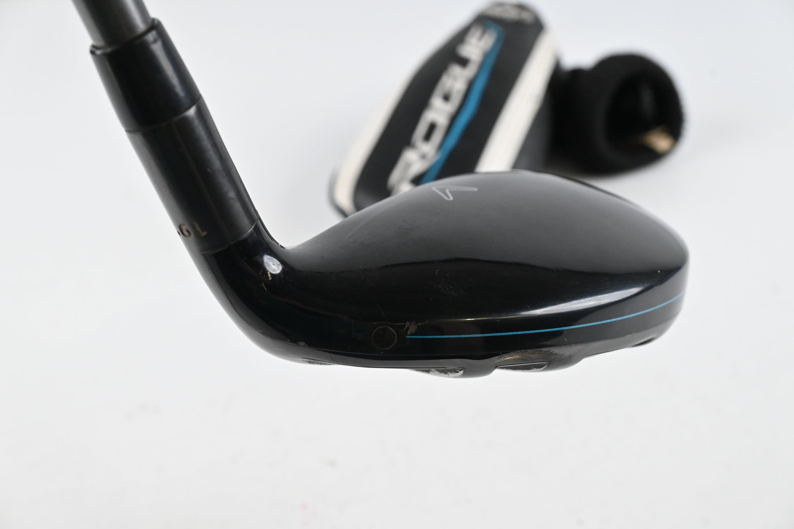 Callaway Rogue #3 Hybrid / 19 Degree / Regular Flex Aldila Synergy 60 Shaft