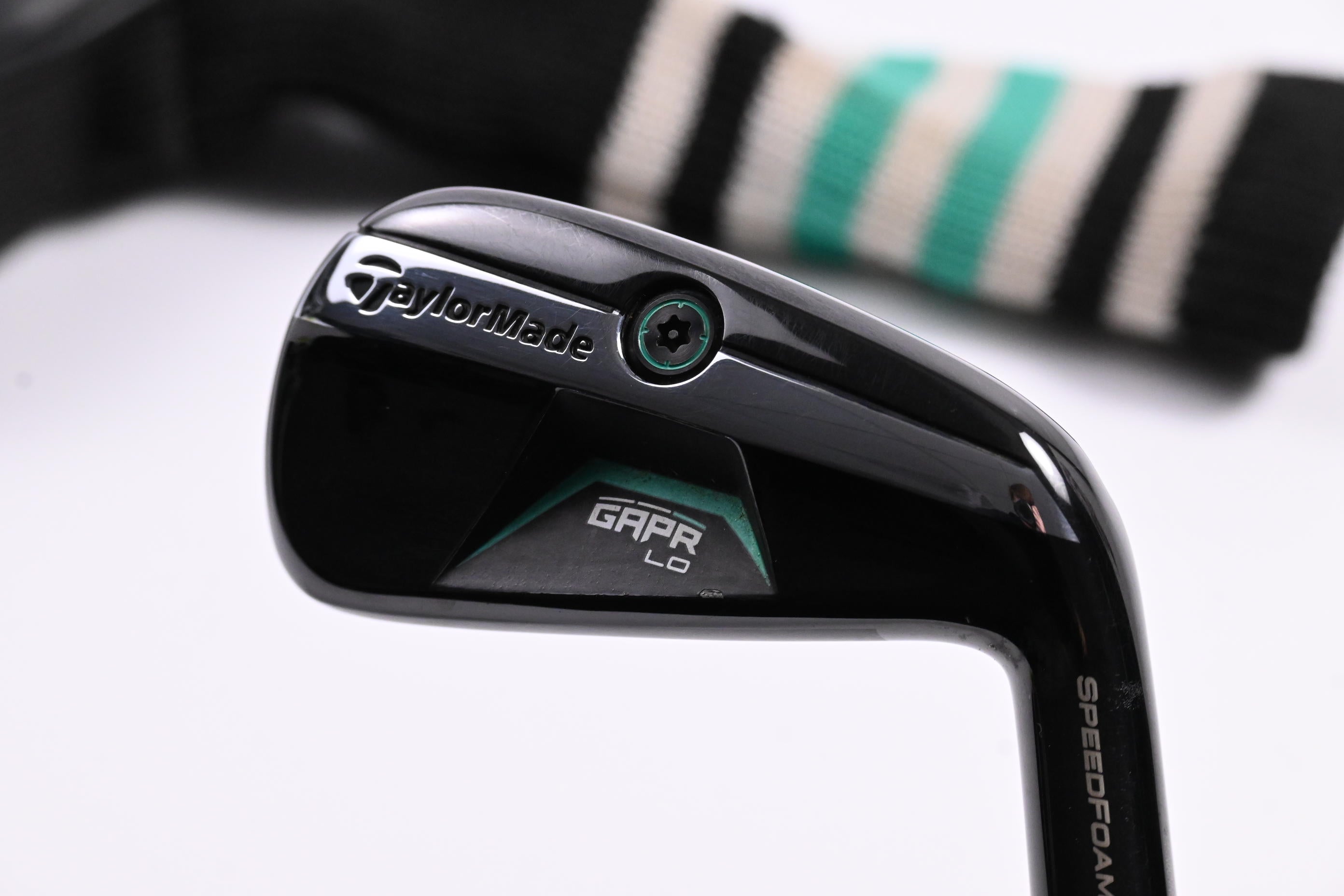 Taylormade GAPR Lo #2 Hybrid / 17 Degree / X-Flex HZRDUS Black 85 Shaft