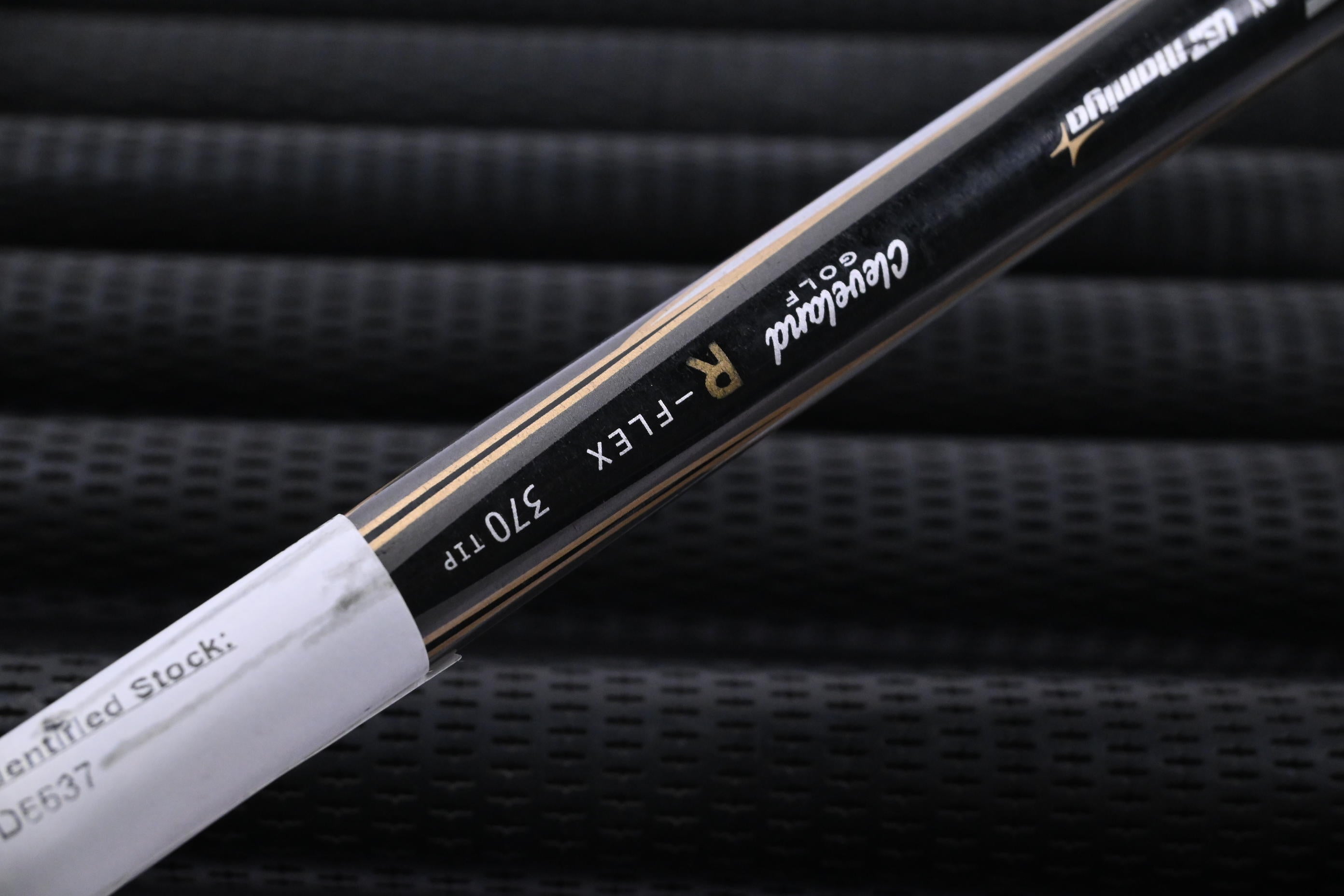 Cleveland 588 Altitude Irons / 3-PW / Regular Flex Action Lite 55 Shafts