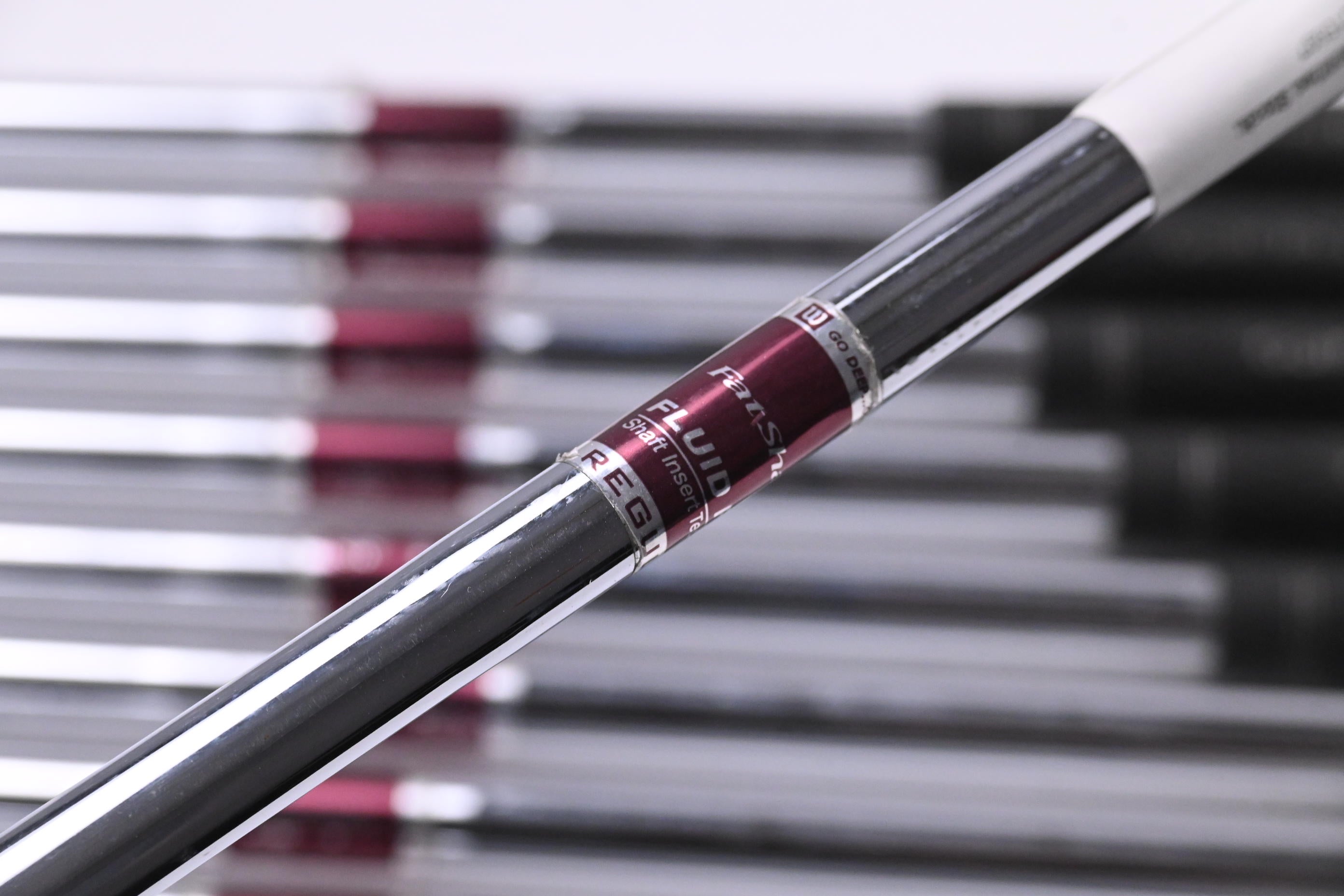 Wilson Deep Red Irons / 3-PW+SW / Regular Flex Fatshaft Fluid Feel Shafts