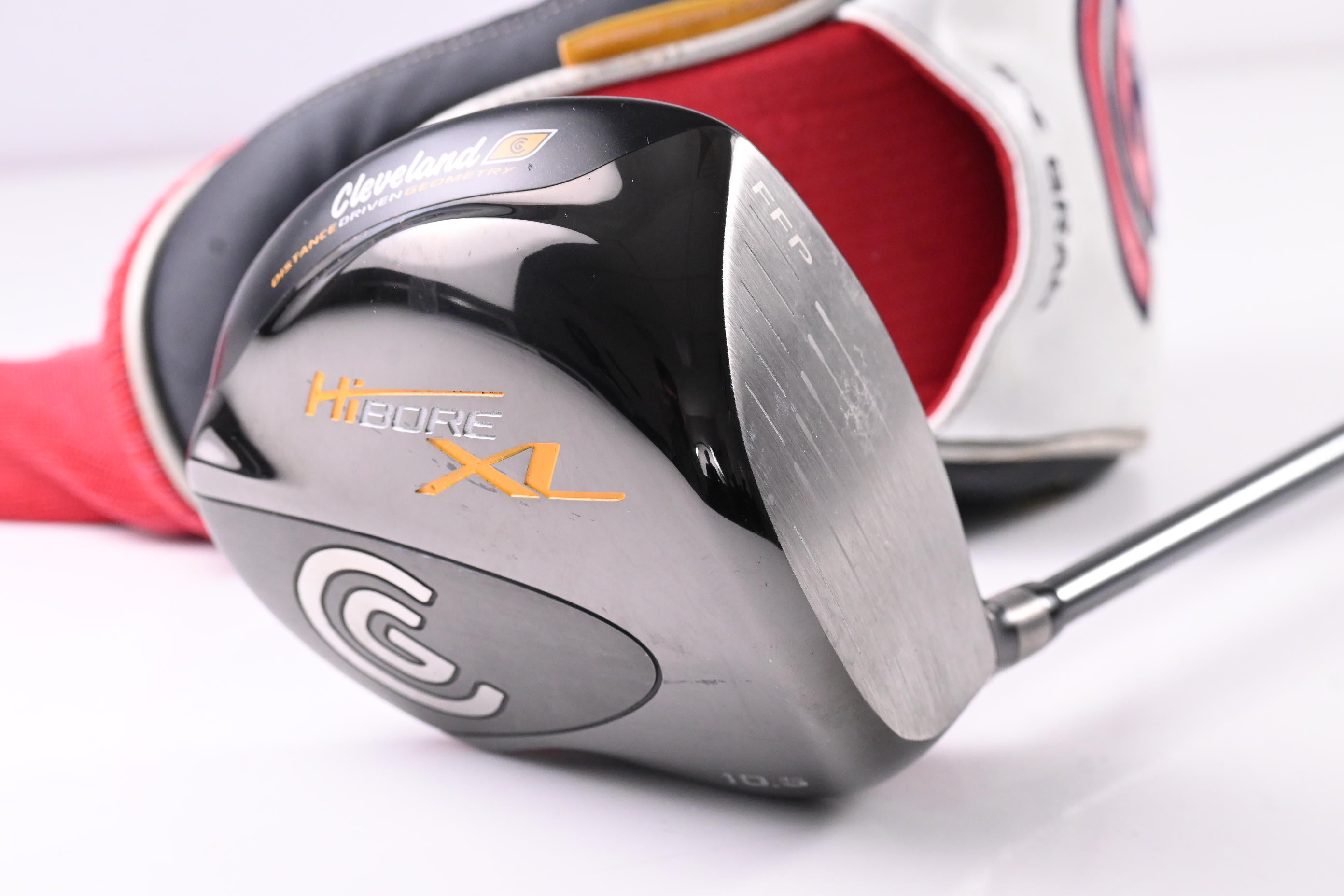 Cleveland HiBore XL Driver / 10.5 Degree / Regular Flex Fujikura Fit On M