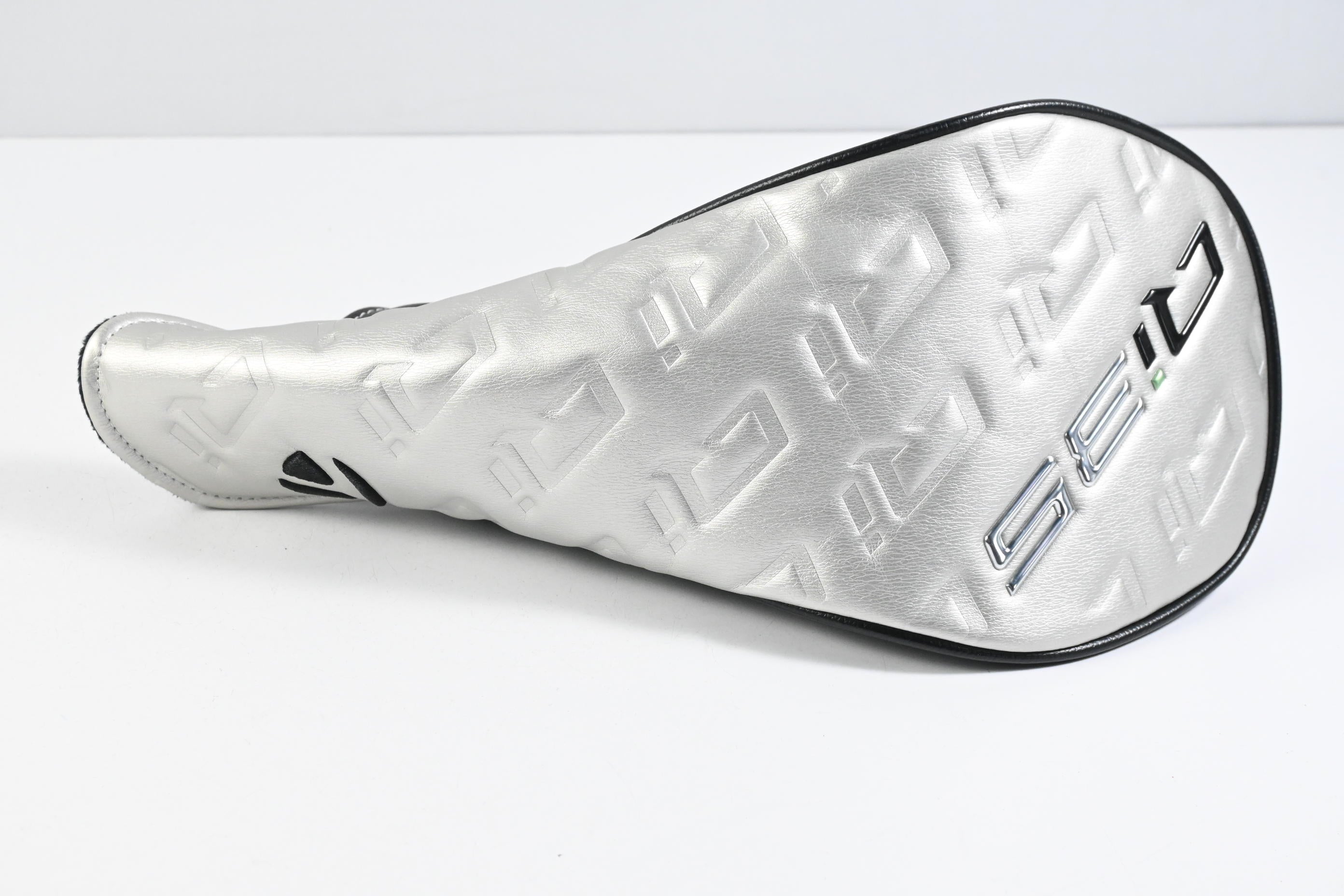 Taylormade Qi35 Max Lite Driver / 12 Degree / Regular Flex Vanquish 5 Shaft