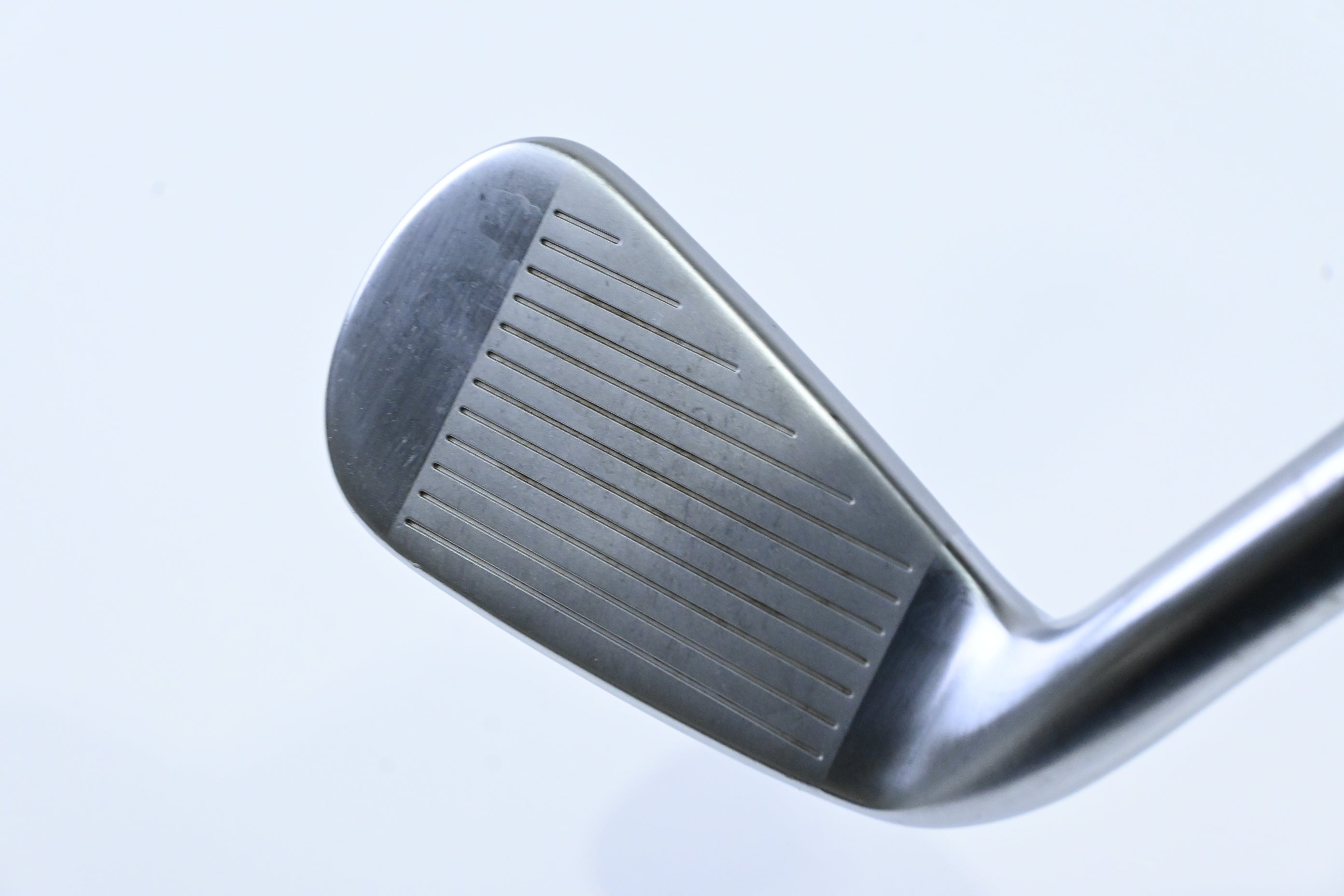 Taylormade SIM UDI #2 Iron / 18 Degree / Stiff Flex Diamana Thump 90 Shaft