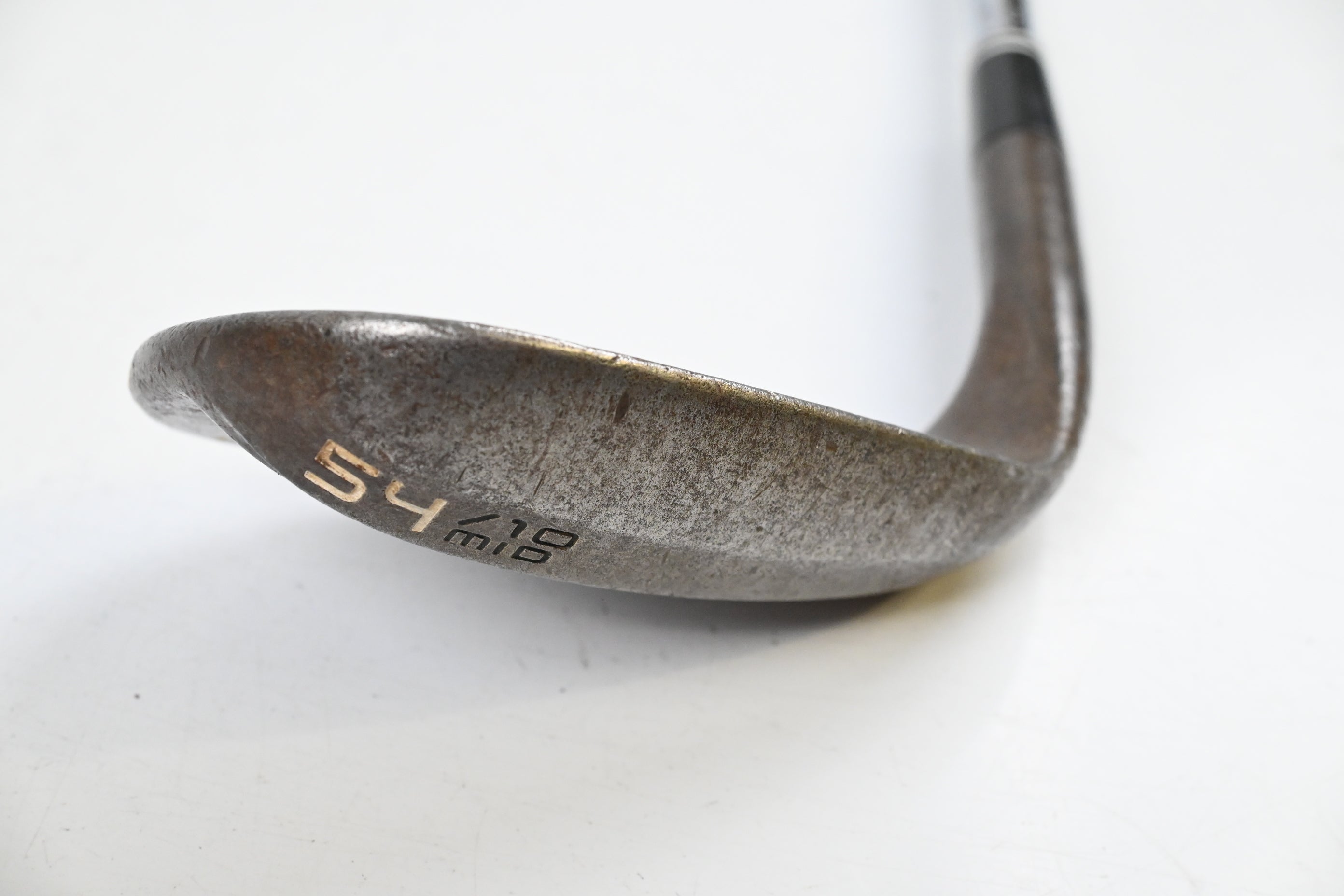 Cleveland RTX-4 Sand Wedge / 54 Degree / Stiff Flex Dynamic Gold S400 Shaft