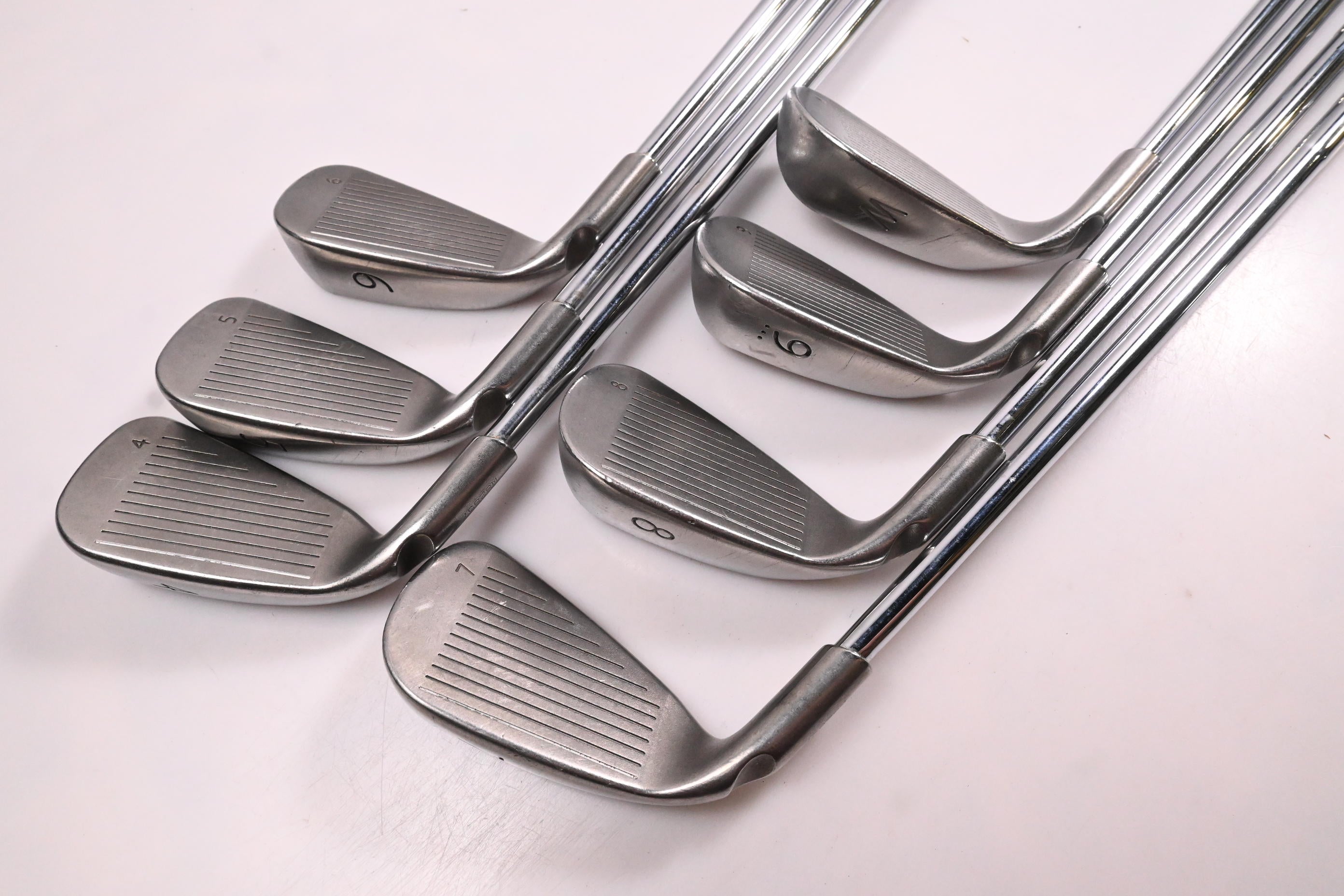 Ping G10 Irons / 4-PW / White Dot / Regular Flex Ping AWT Shafts