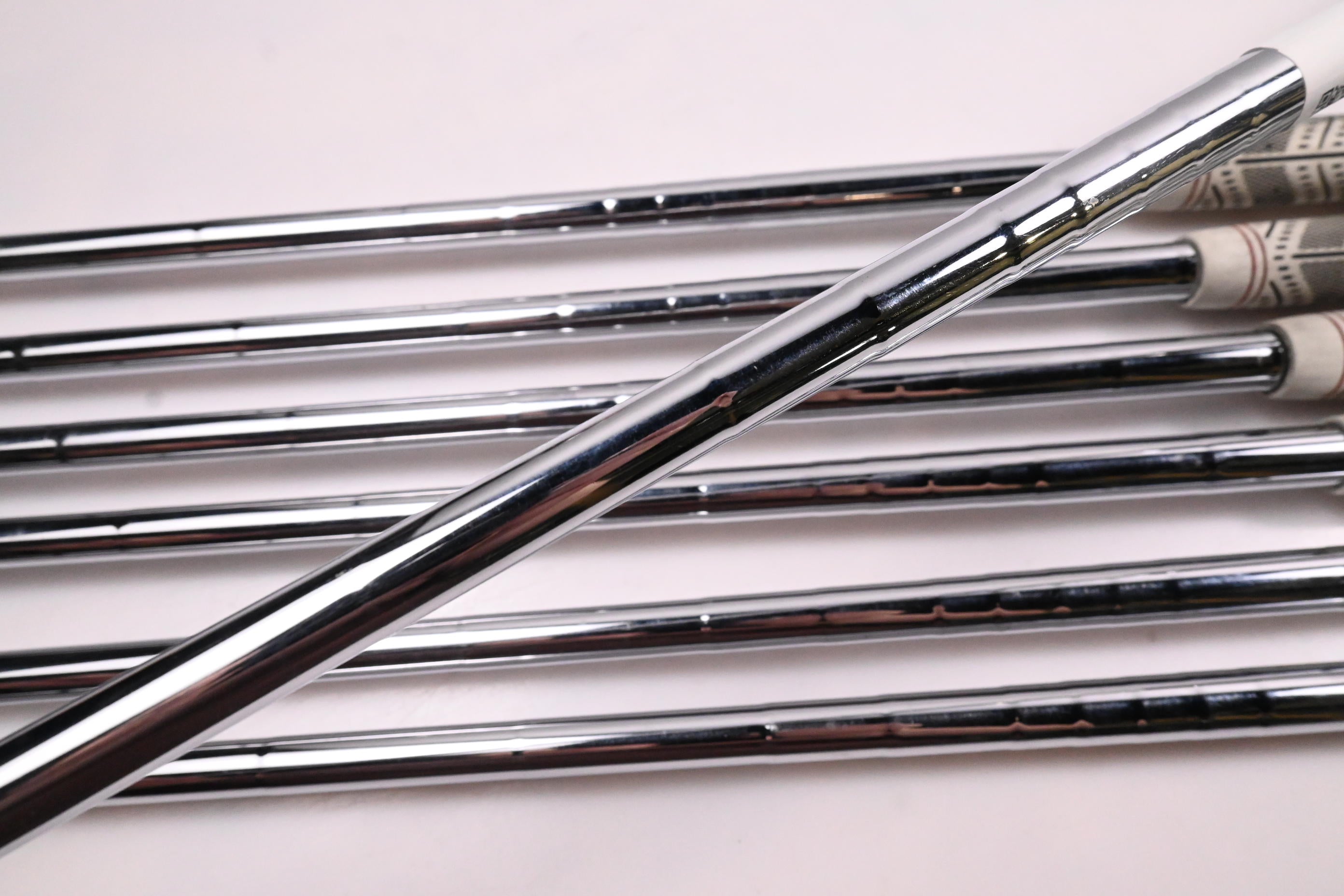 Ping G10 Irons / 4-PW / White Dot / Regular Flex Ping AWT Shafts