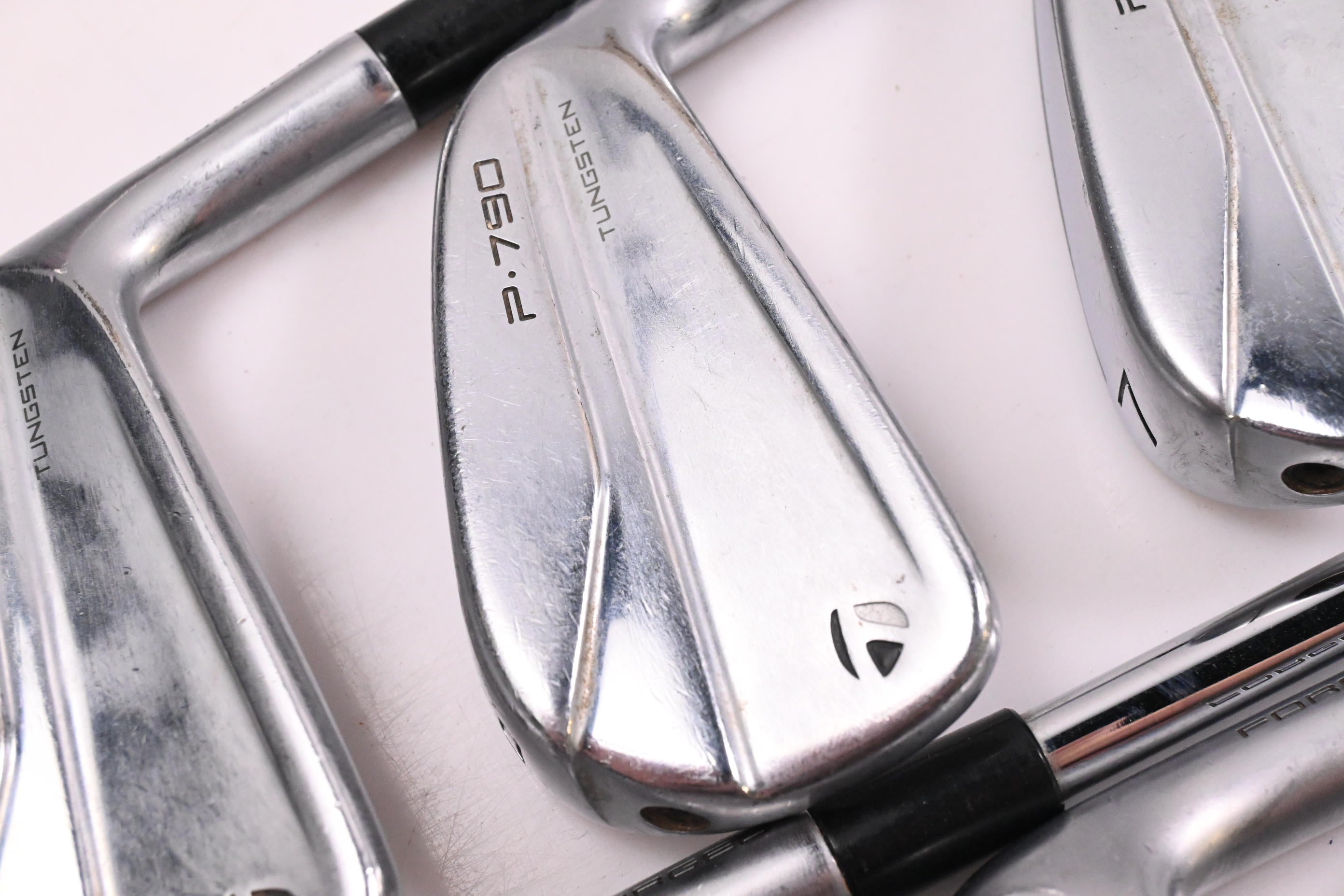 Taylormade P790 2021 Irons / 5-PW / Regular Flex Dynamic Gold 95 R300 Shaft