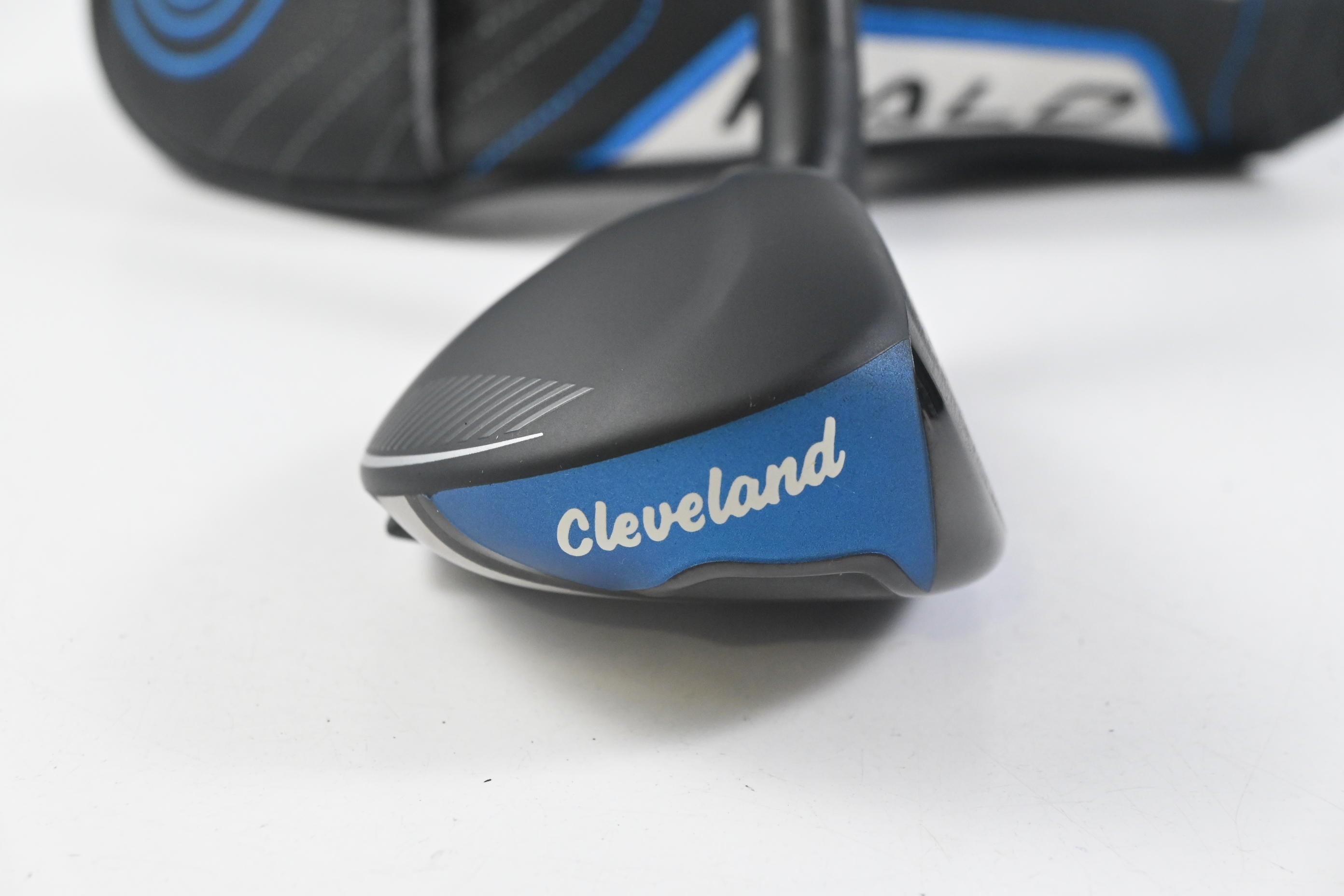 Ladies Cleveland Launcher XL Halo #5 Hybrid / 24 Degree / Ladies Flex Cypher 40