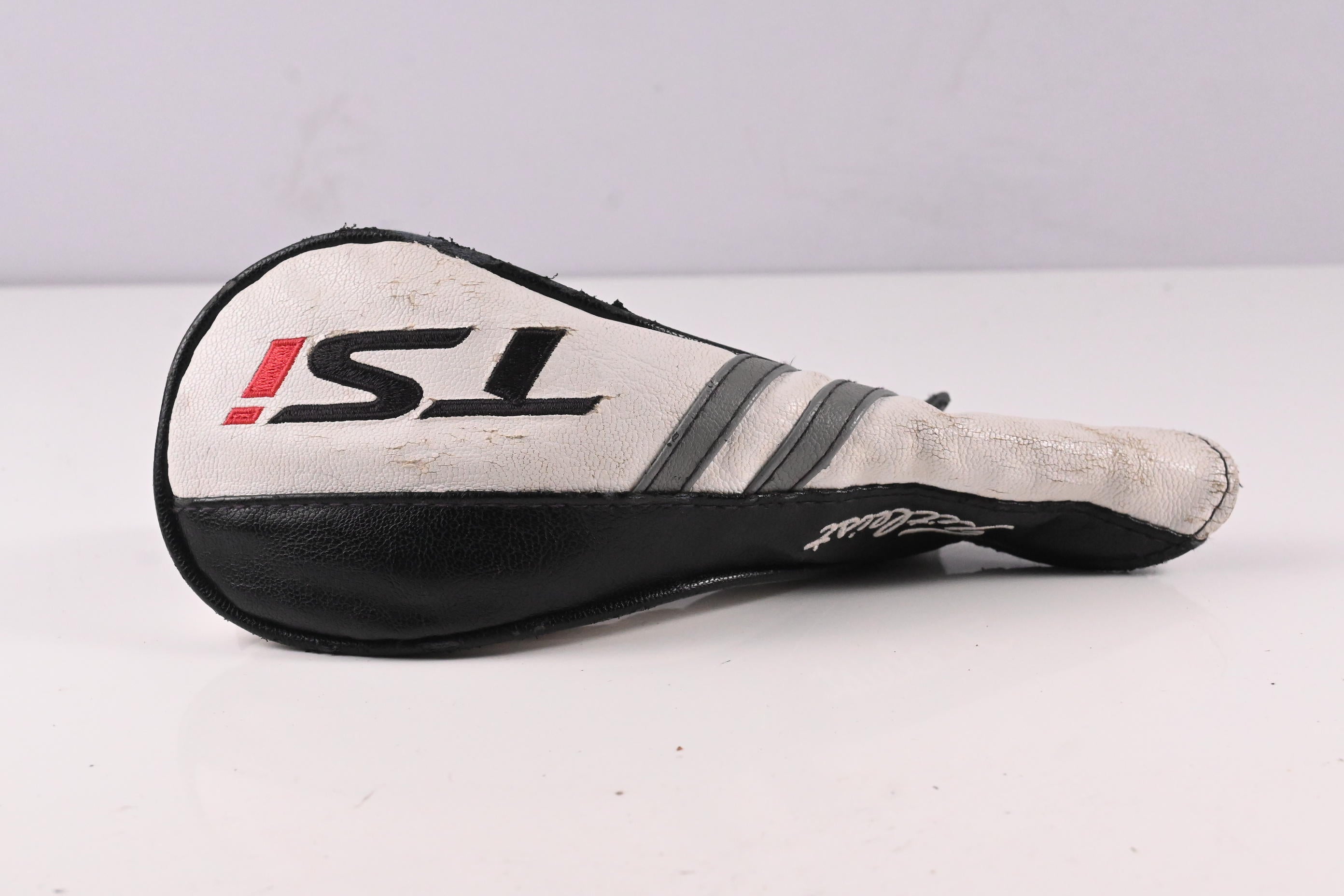 Titleist TSi1 #6 Hybrid / 26 Degree / Regular Flex Aldila Ascent 50 Shaft