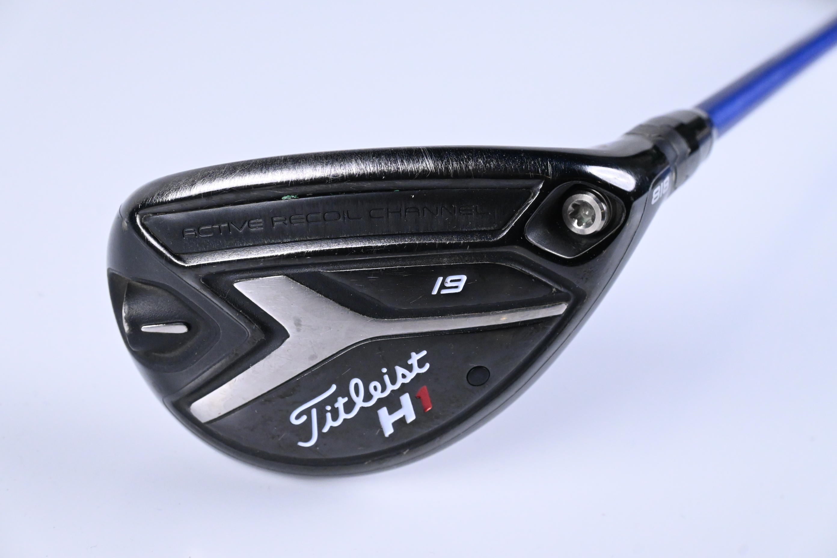 Titleist 818 H1 #3 Hybrid / 19 Degree / Stiff Flex Diamana S+ 82 Shaft