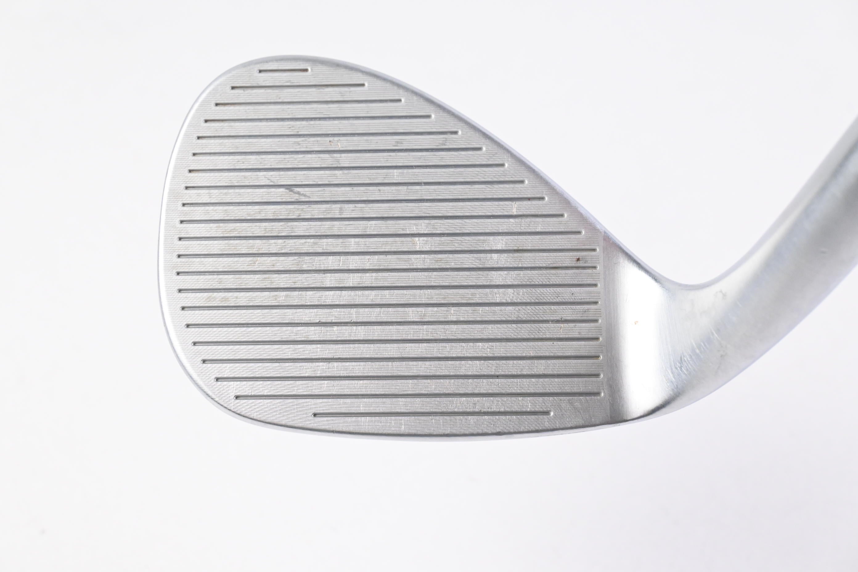 Cleveland RTX Full Face Sand Wedge / 54 Degree / Wedge Flex Dynamic Gold Spinner