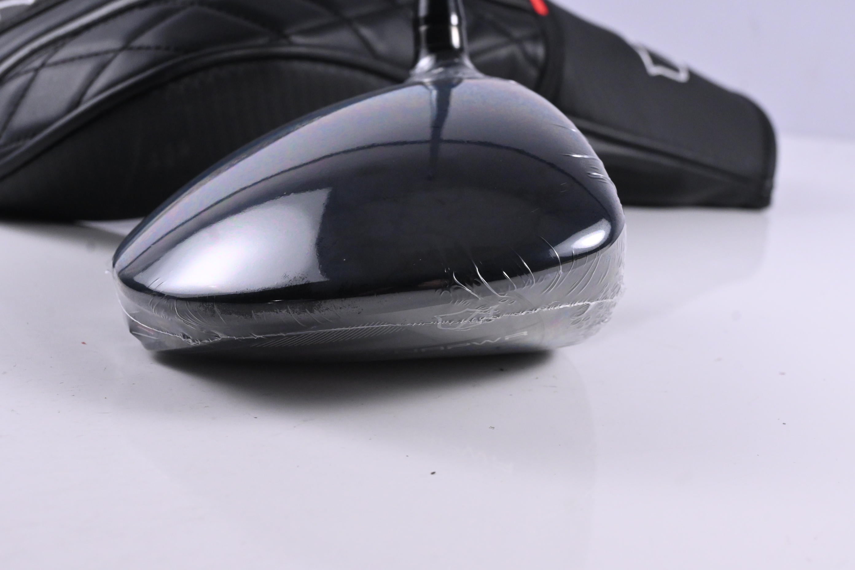 Wilson DYNAPWR 2025 Max Driver / 10.5 Degree / Regular Flex UST LinQ Red 5 Shaft