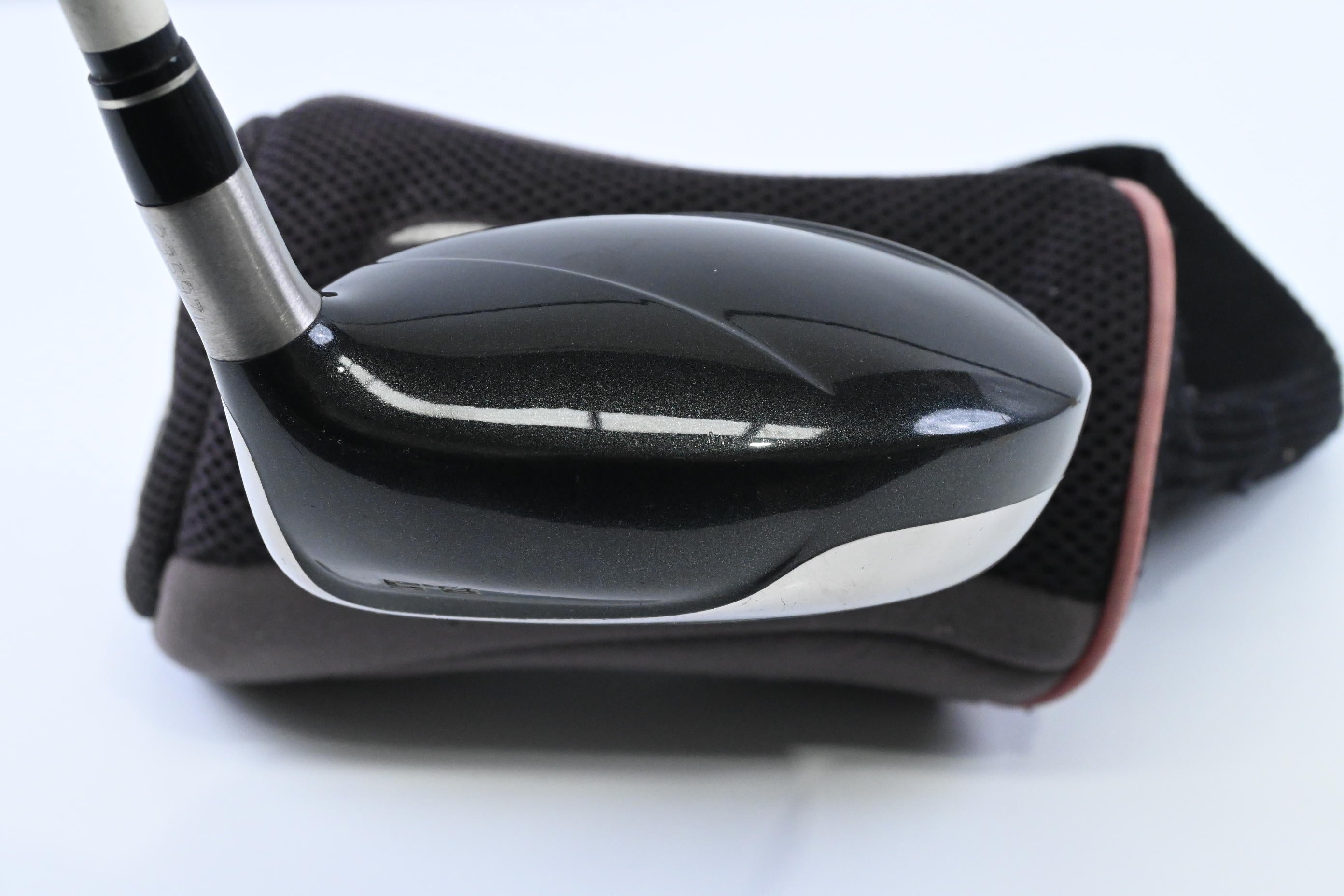 Taylormade R360 Ti Driver / 8.5 Degree / Stiff Flex Taylormade Bubble Ultralite