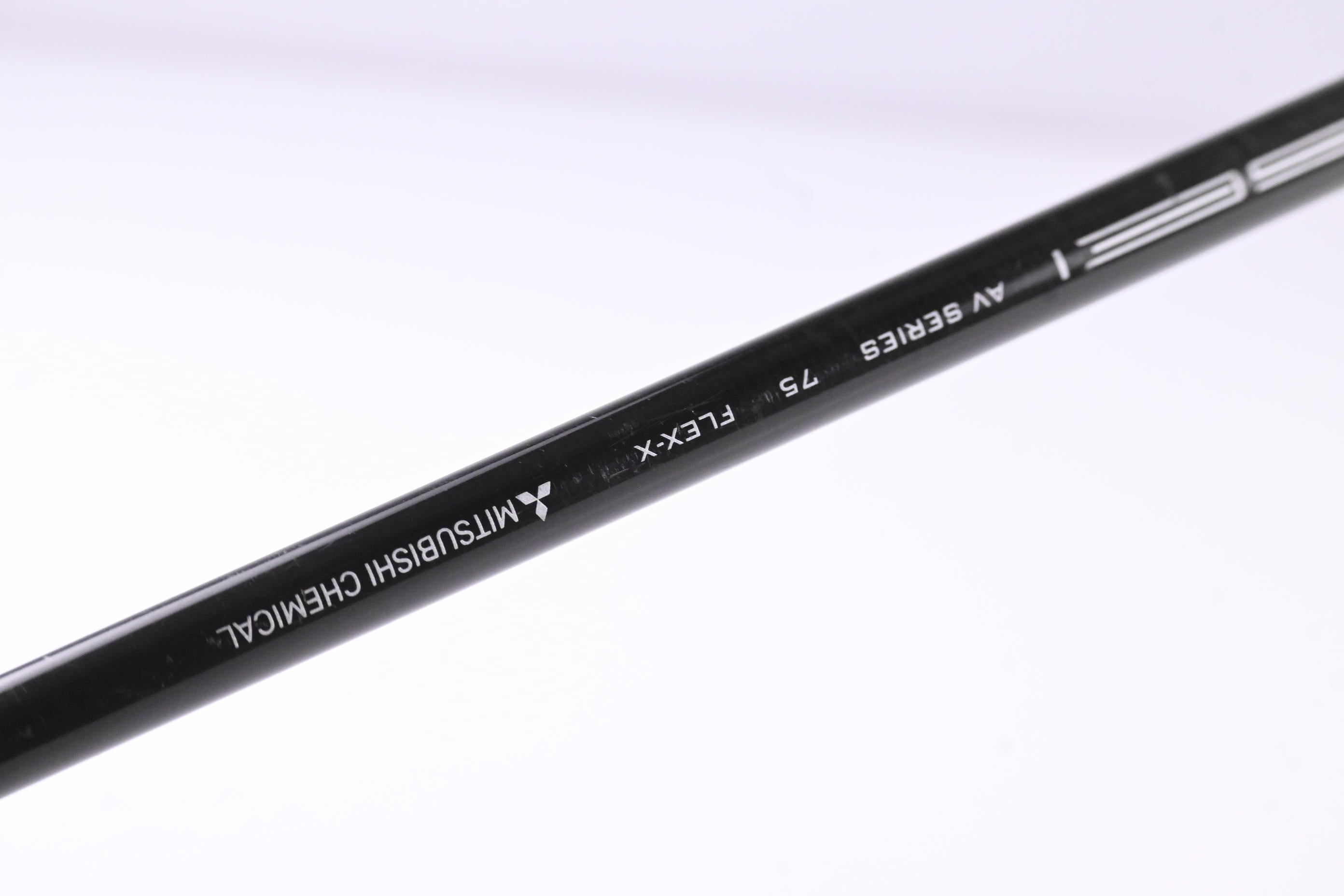 Taylormade Stealth Plus Driver / 9 Degree / X-Flex Tensei AV Raw White 75 Shaft