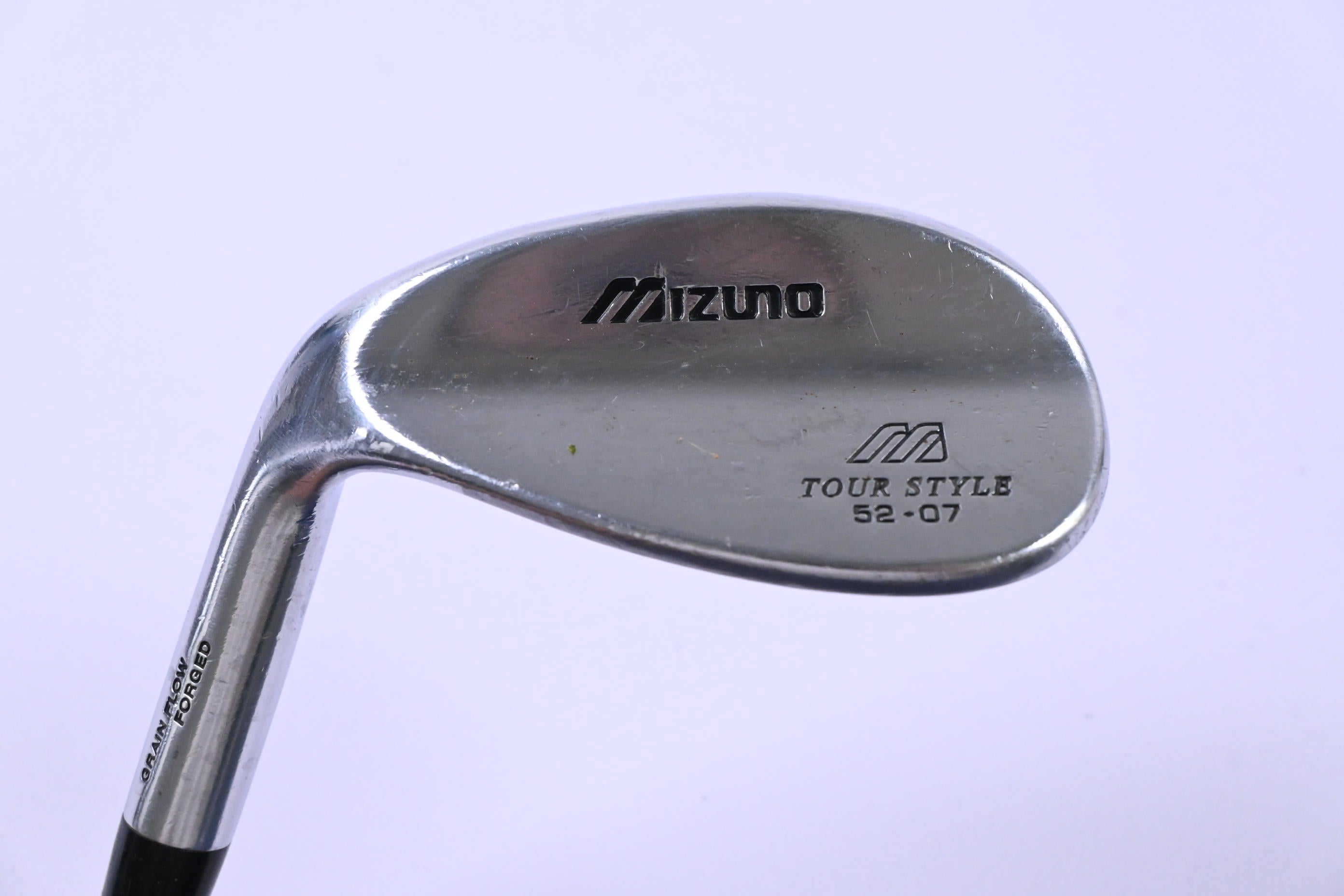 Left Hand Mizuno Tour Style Gap Wedge / 52 Degree / Regular Flex DG R300 Shaft