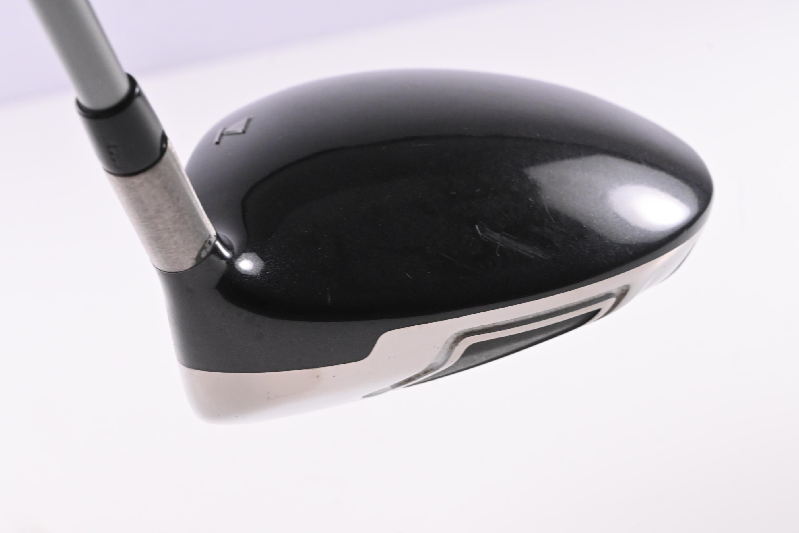 Titleist 909 D2 Driver / 9.5 Degree / Regular Flex Diamana 65 Shaft
