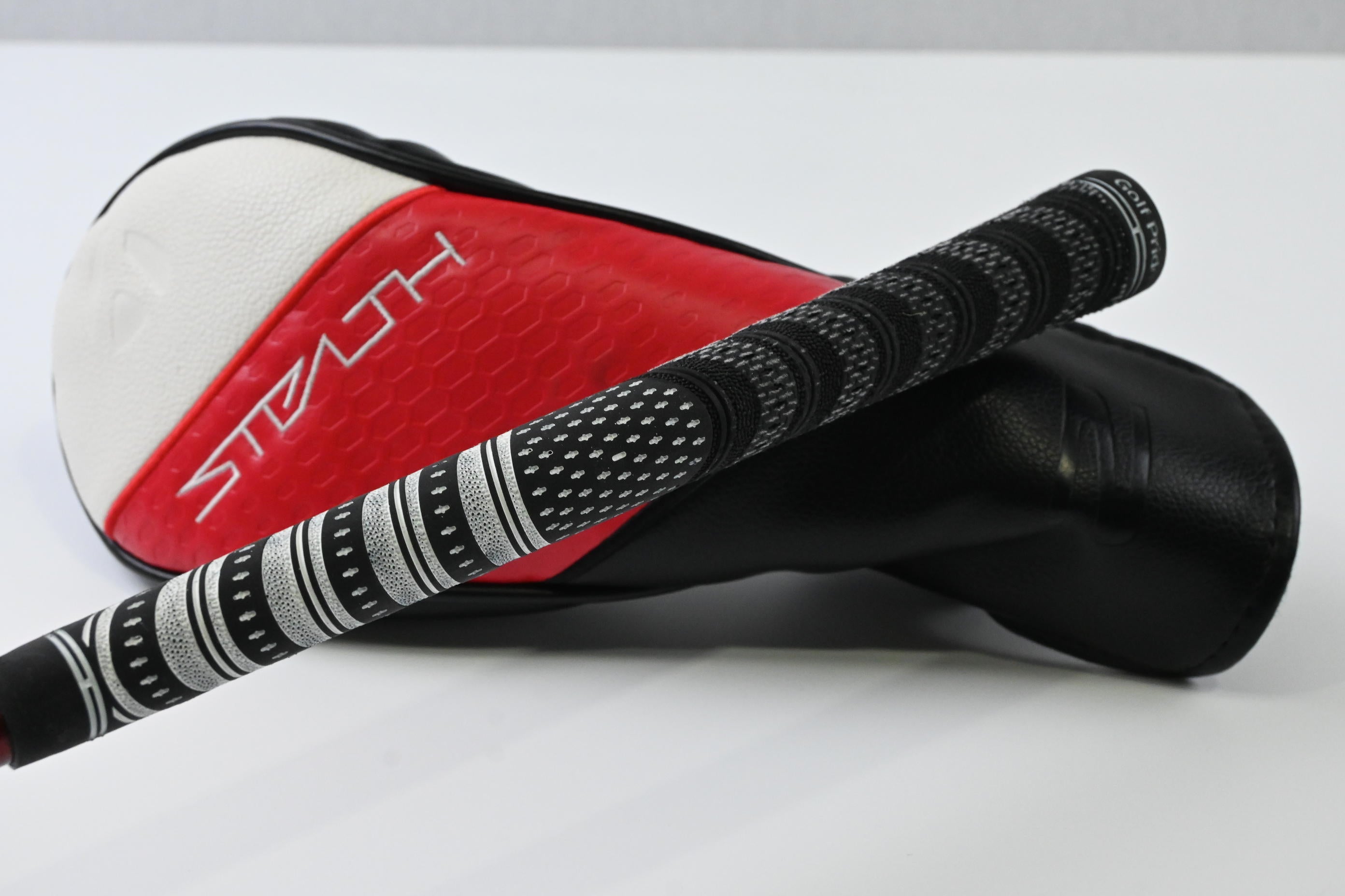 Taylormade Stealth 2 #3 Wood / 16.5 Degree / Regular Flex Fujikura Ventus TR Red