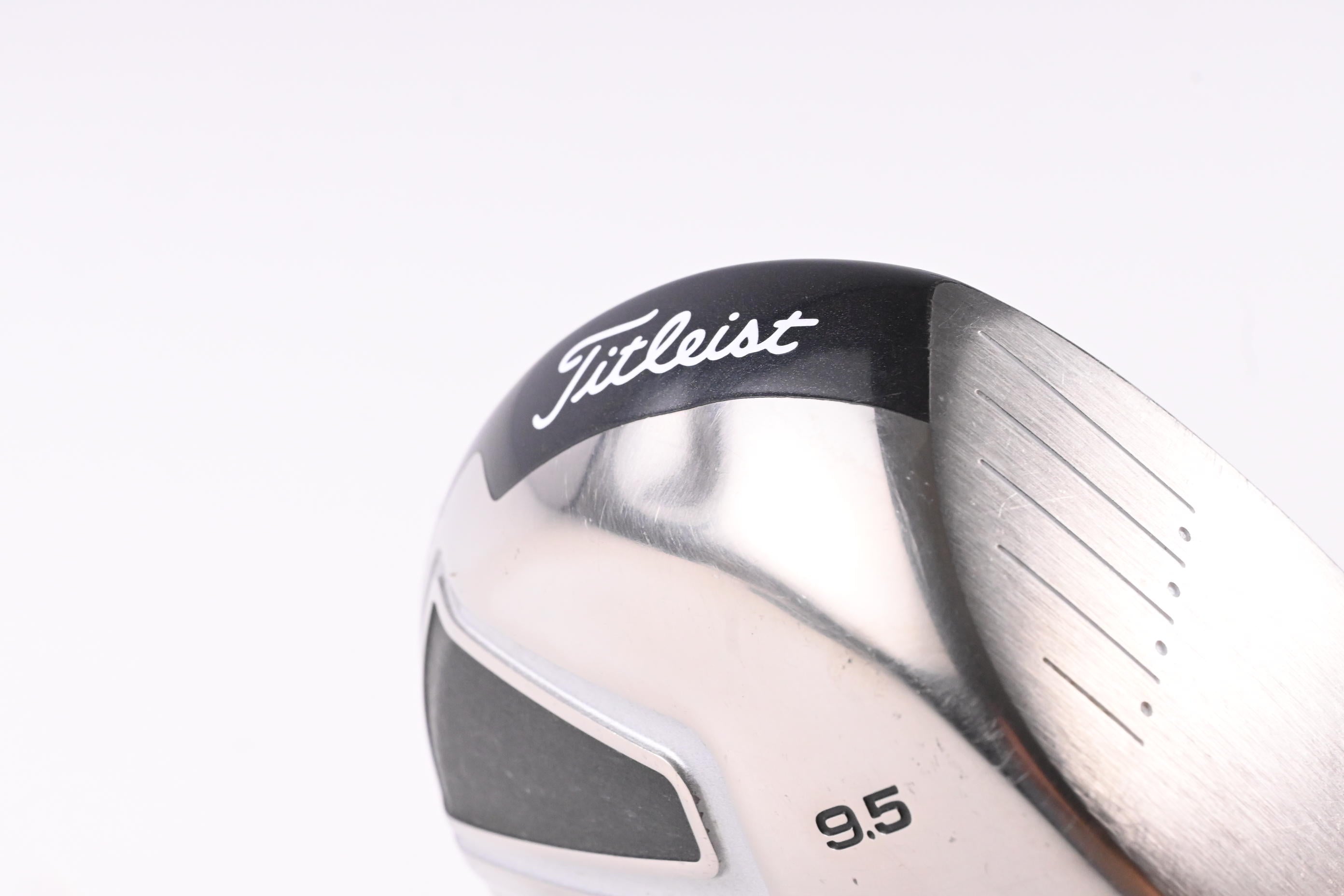 Titleist 909 D2 Driver / 9.5 Degree / Regular Flex Diamana 65 Shaft